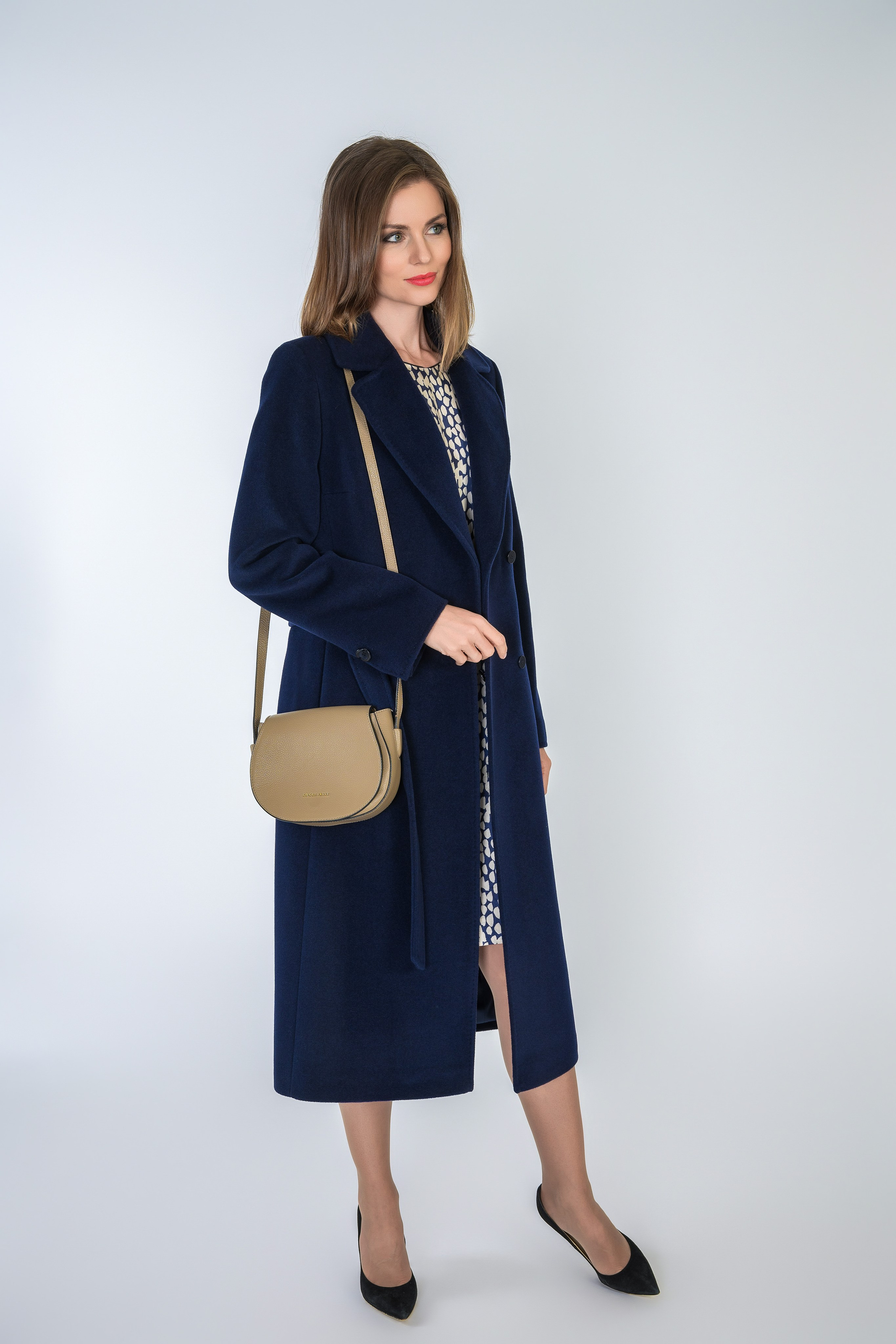 Фотопродакшн для продажи на маркетплейсах.