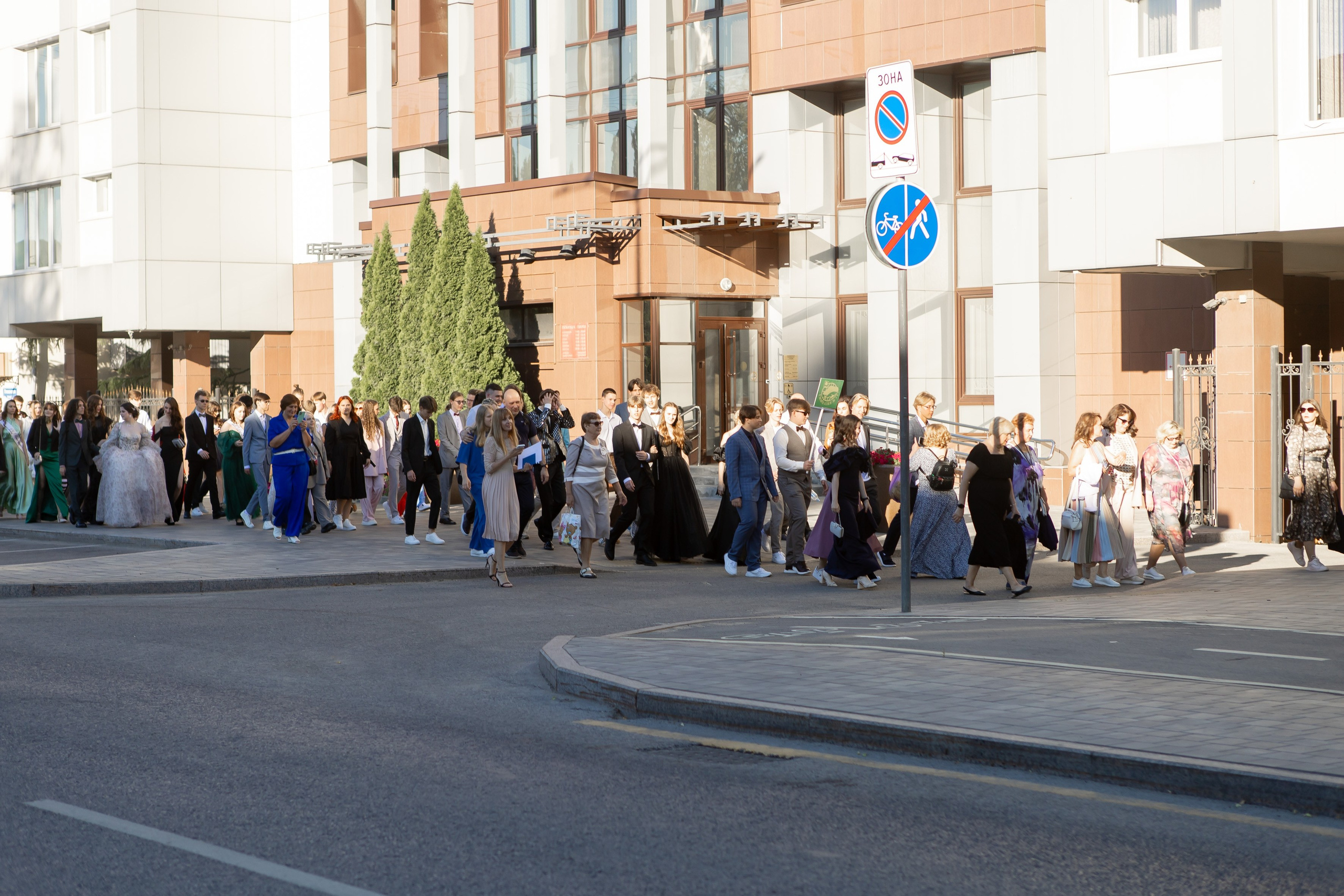 Выпускной Гимназия 12 2024 г. Свадебный и портретный Фотограф в Липецке Дмитрий Котюков