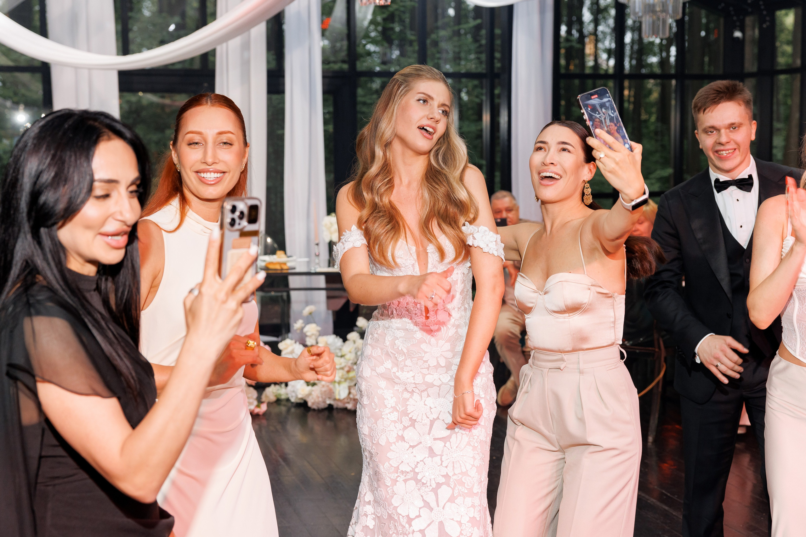 Никита и Алиса. Свадебный репортажный фотограф в Москве