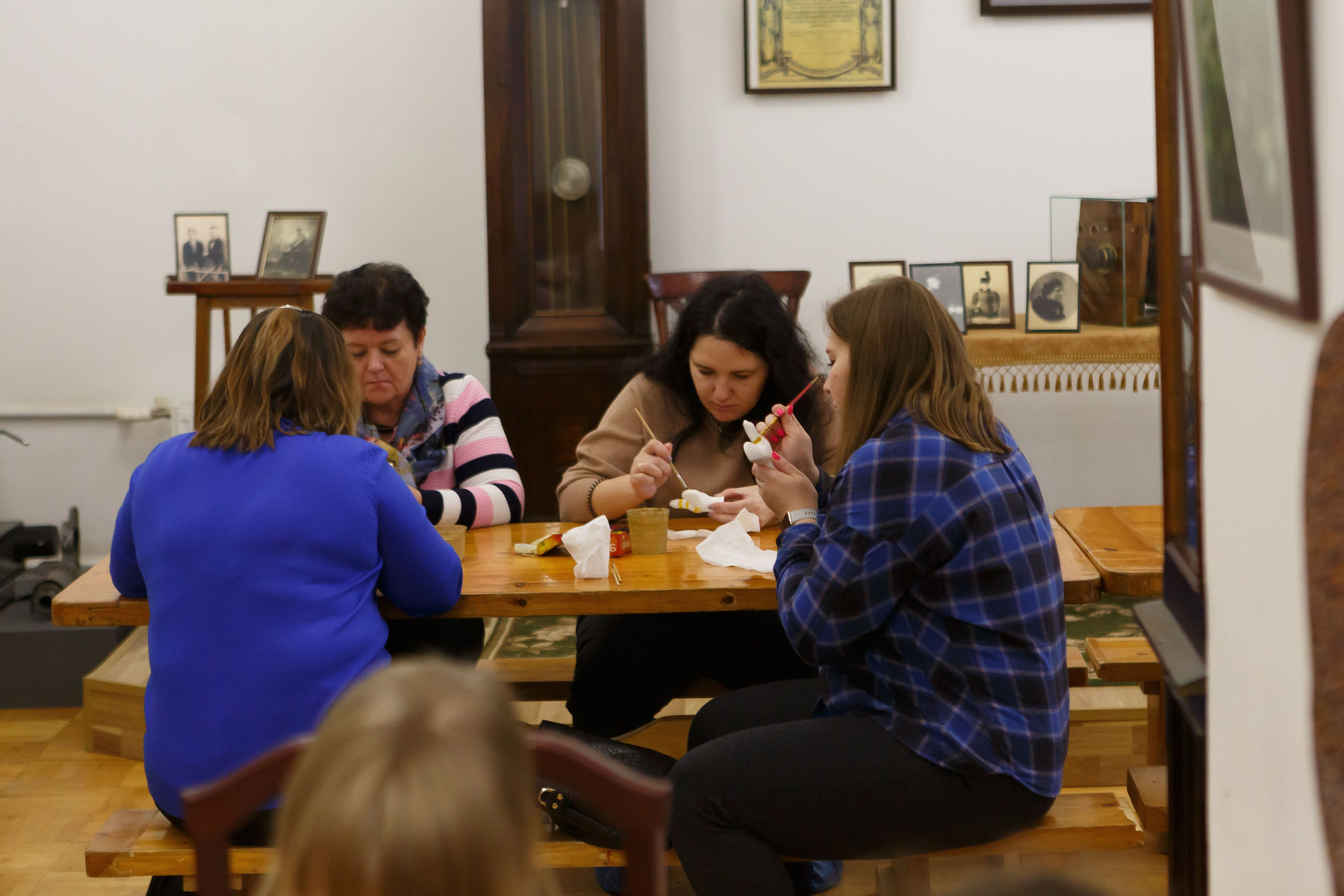 Экскурсия в Серпуховский историко-художественный музей. Выпускные альбомы и школьный фотограф в Подольске, Троицке, Щербинке, Москве и Московской области