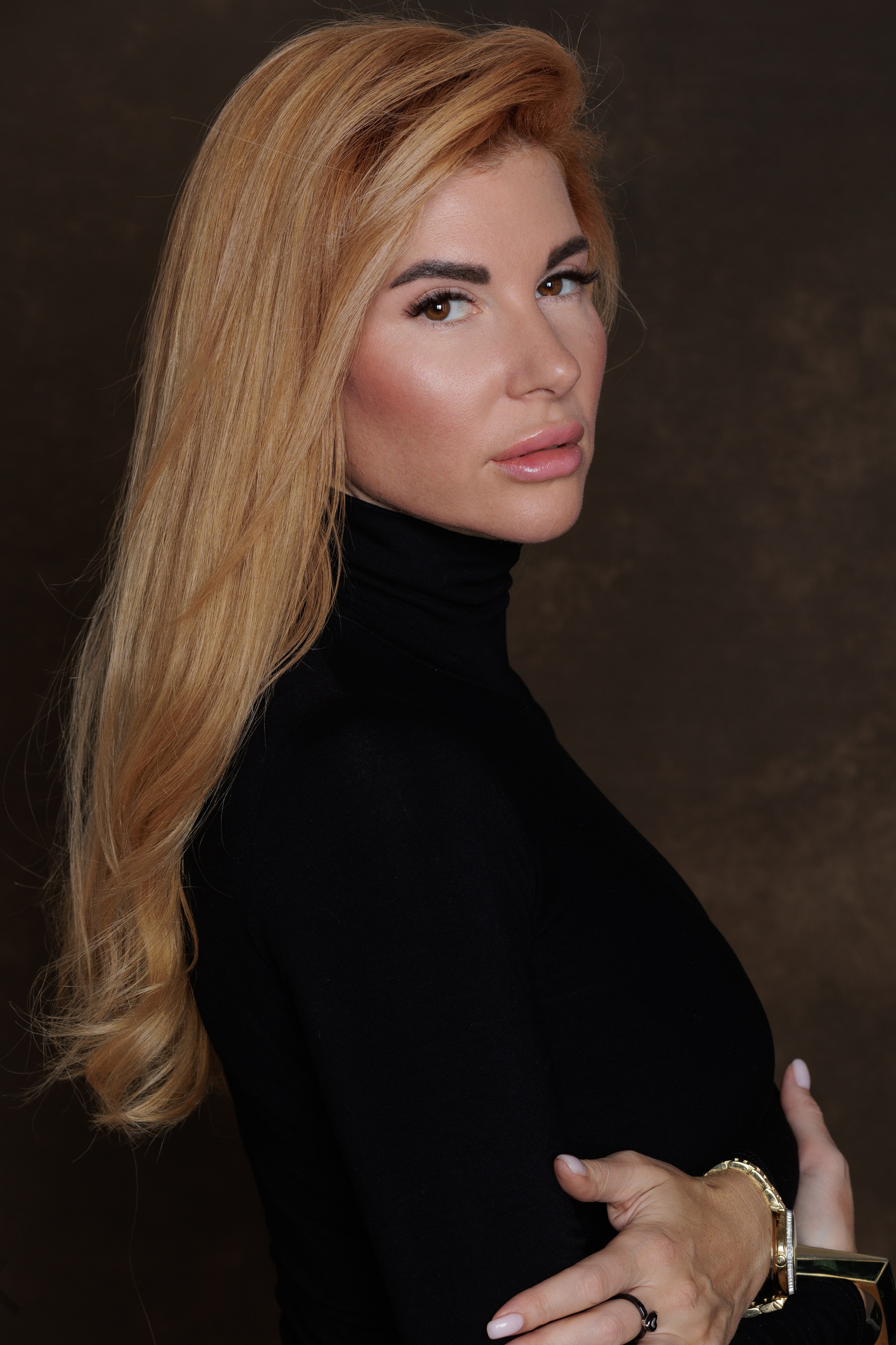 МАРИНА. Я фотограф из Москвы к Вашим услугам