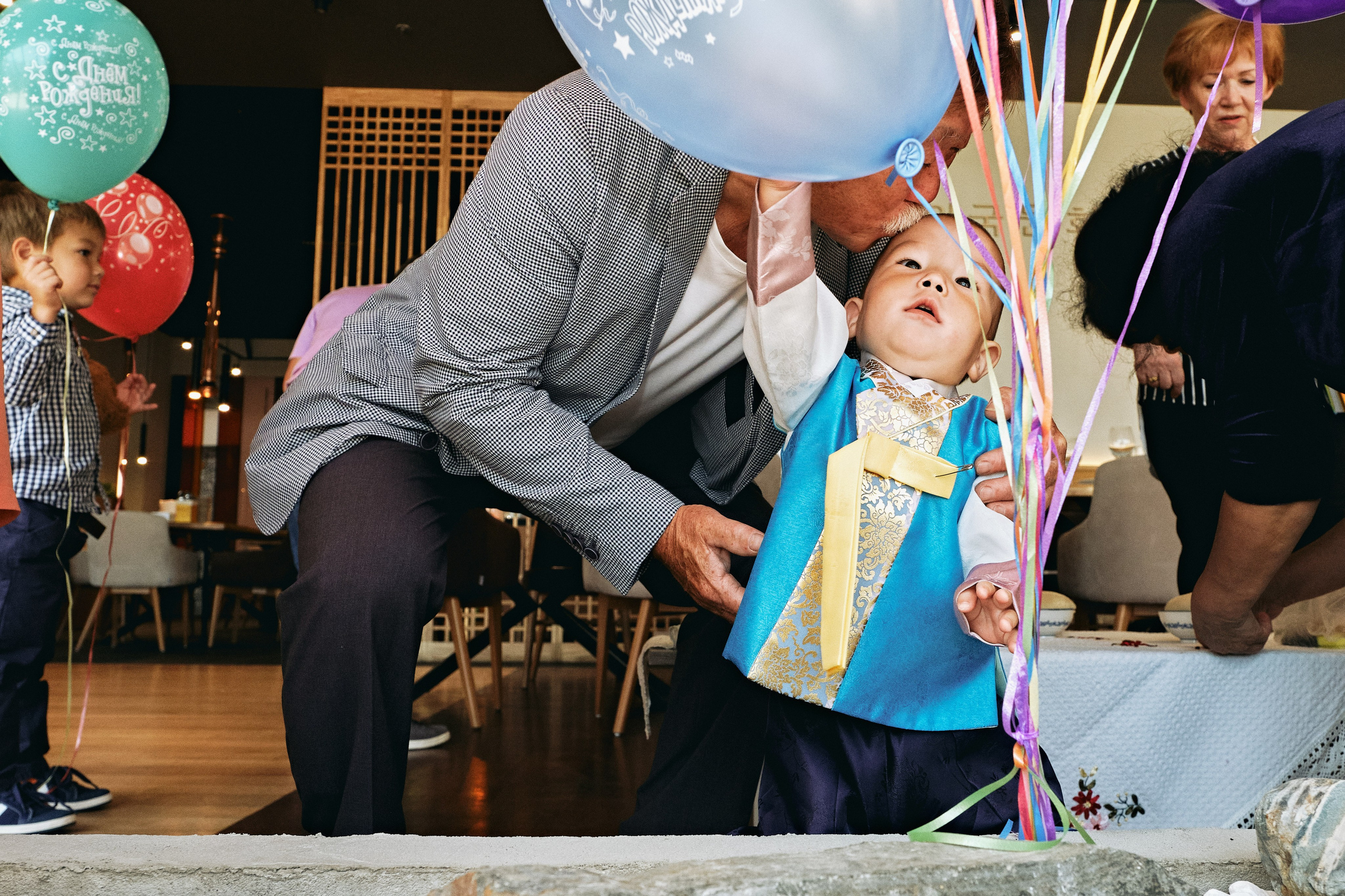 Фотограф на детский день рождения в СПб. Семейные и свадебные фотосессии в СПб, в студии, на улице, на природе