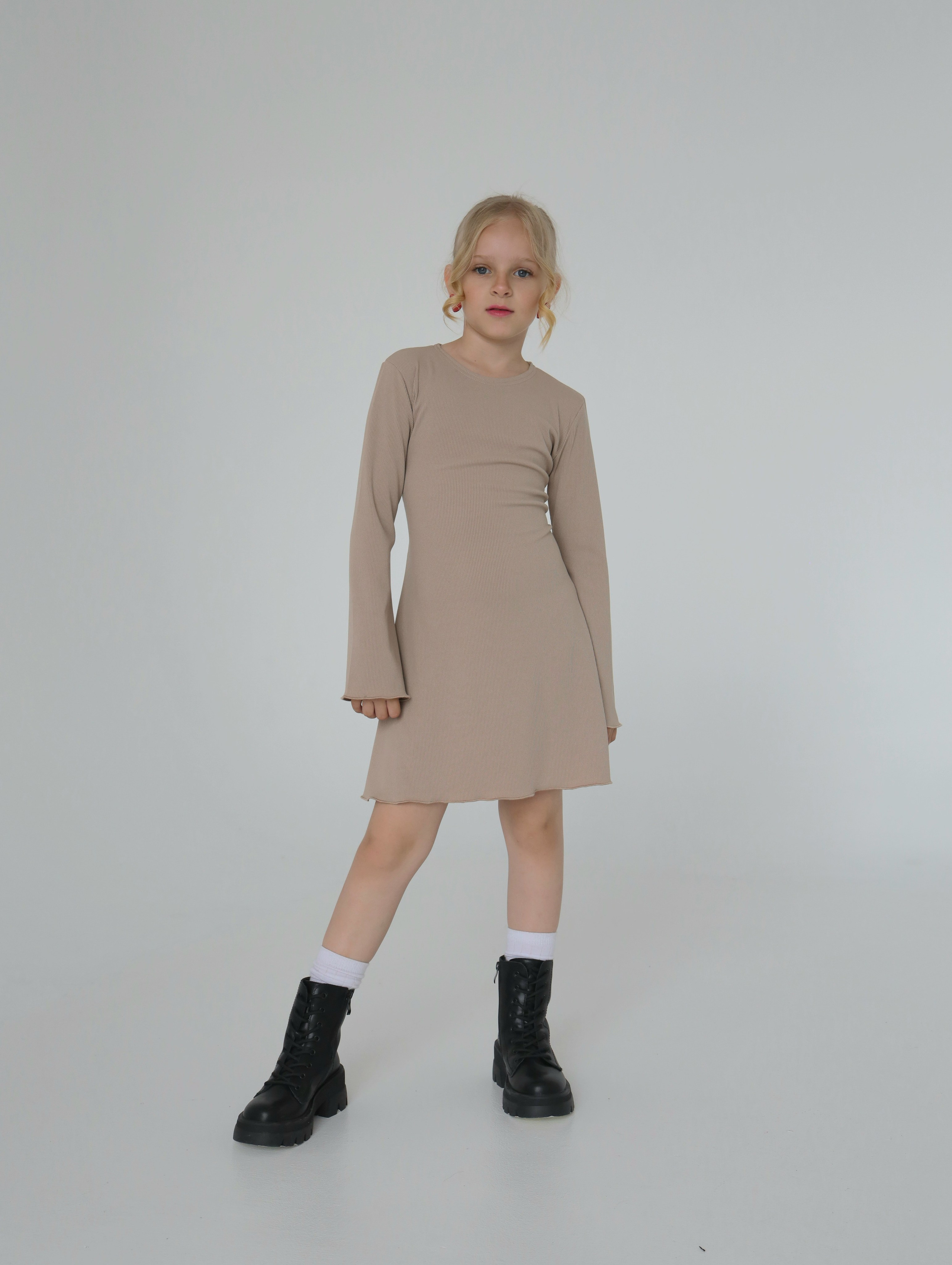 Каталожная съемка детской одежды для маркетплейса. Фотограф в Новосибирске Анна Полторацкая