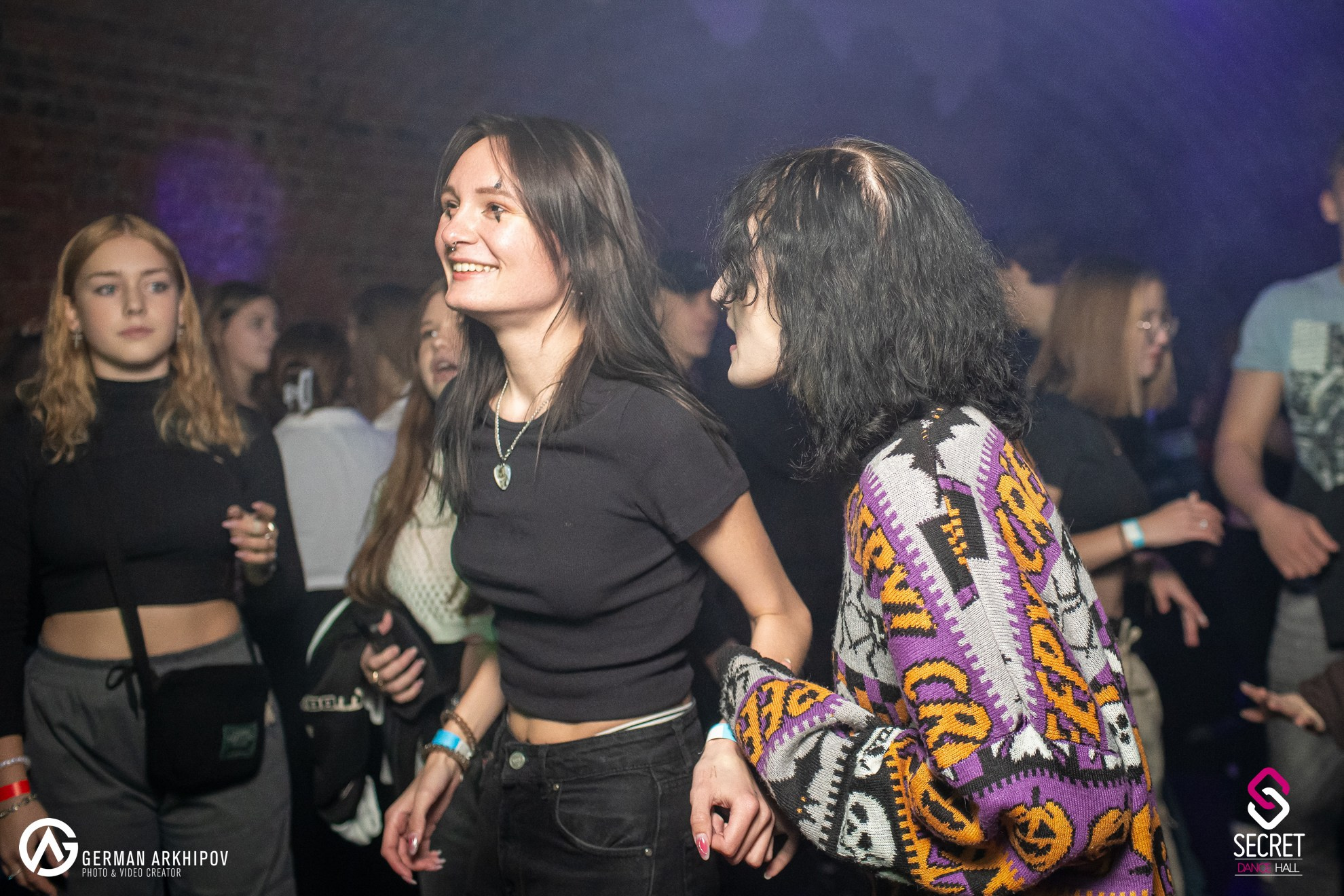 #don"t_stop_dancing — Secret Dance Hall