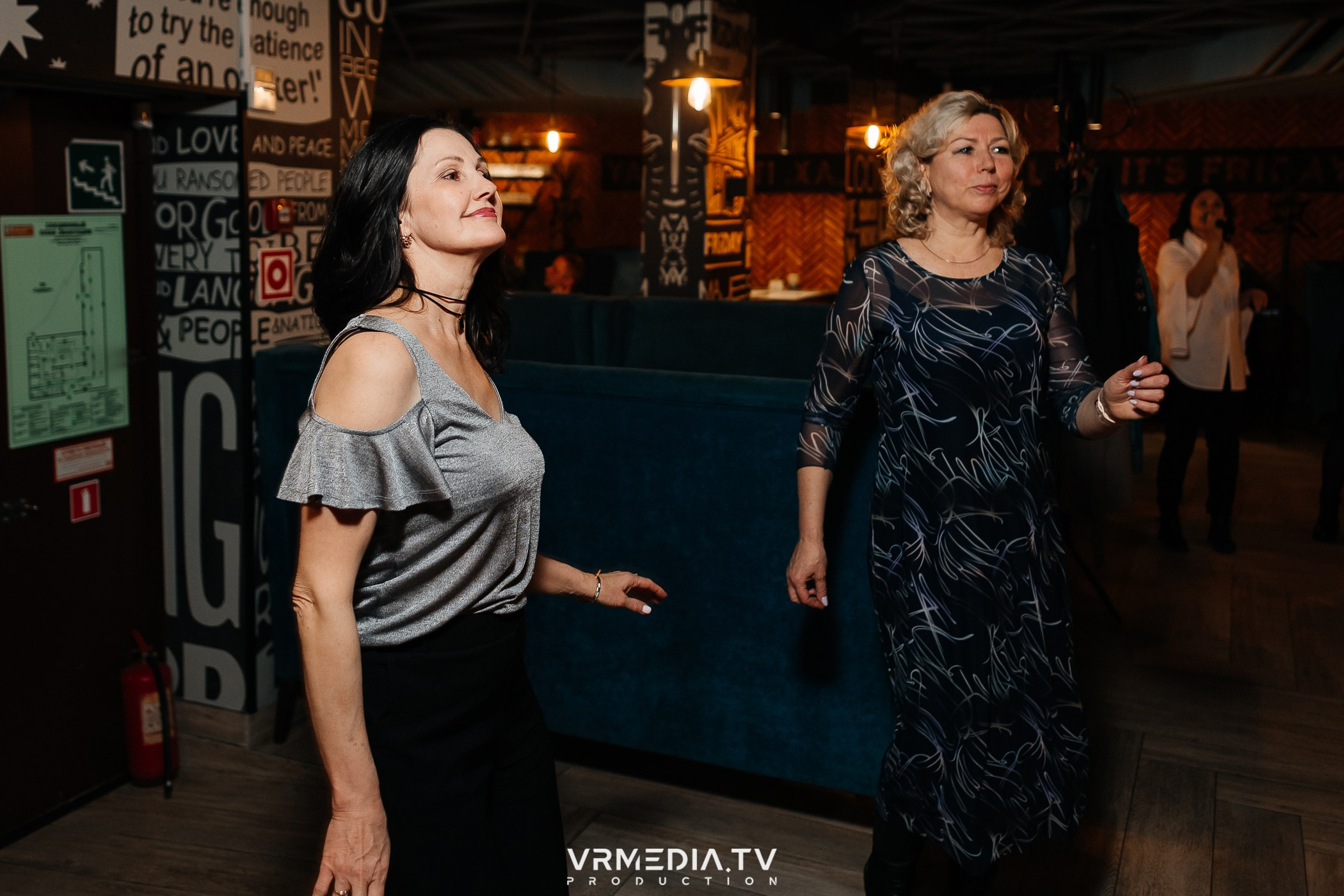 Международный женский день в ресторане «Friday»