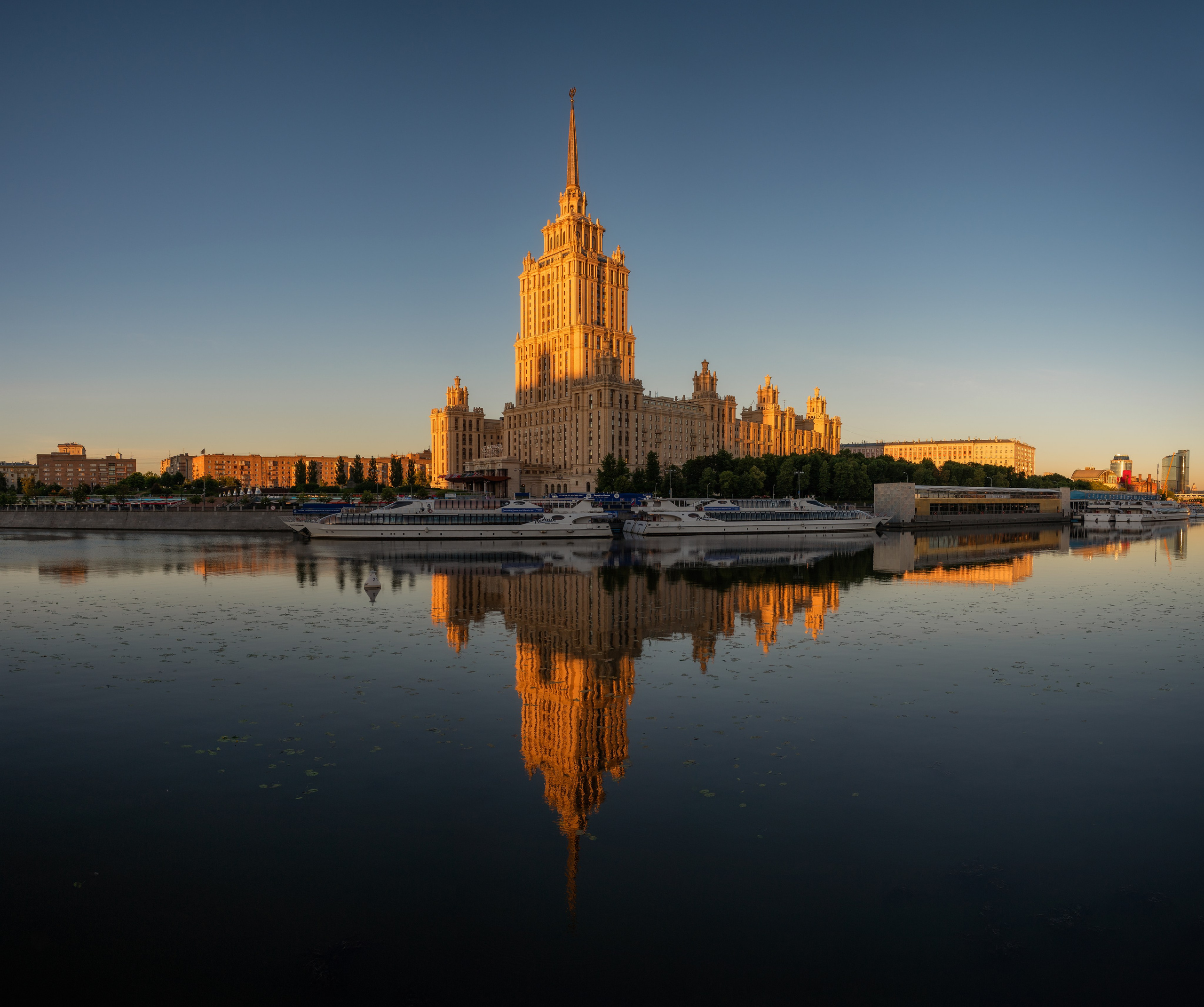 Съемка буклета «Поклонная 7» | FORMULA. Архитектурный фотограф Кирилл Цыбенко. Работаю в Москве, по всей России и Миру