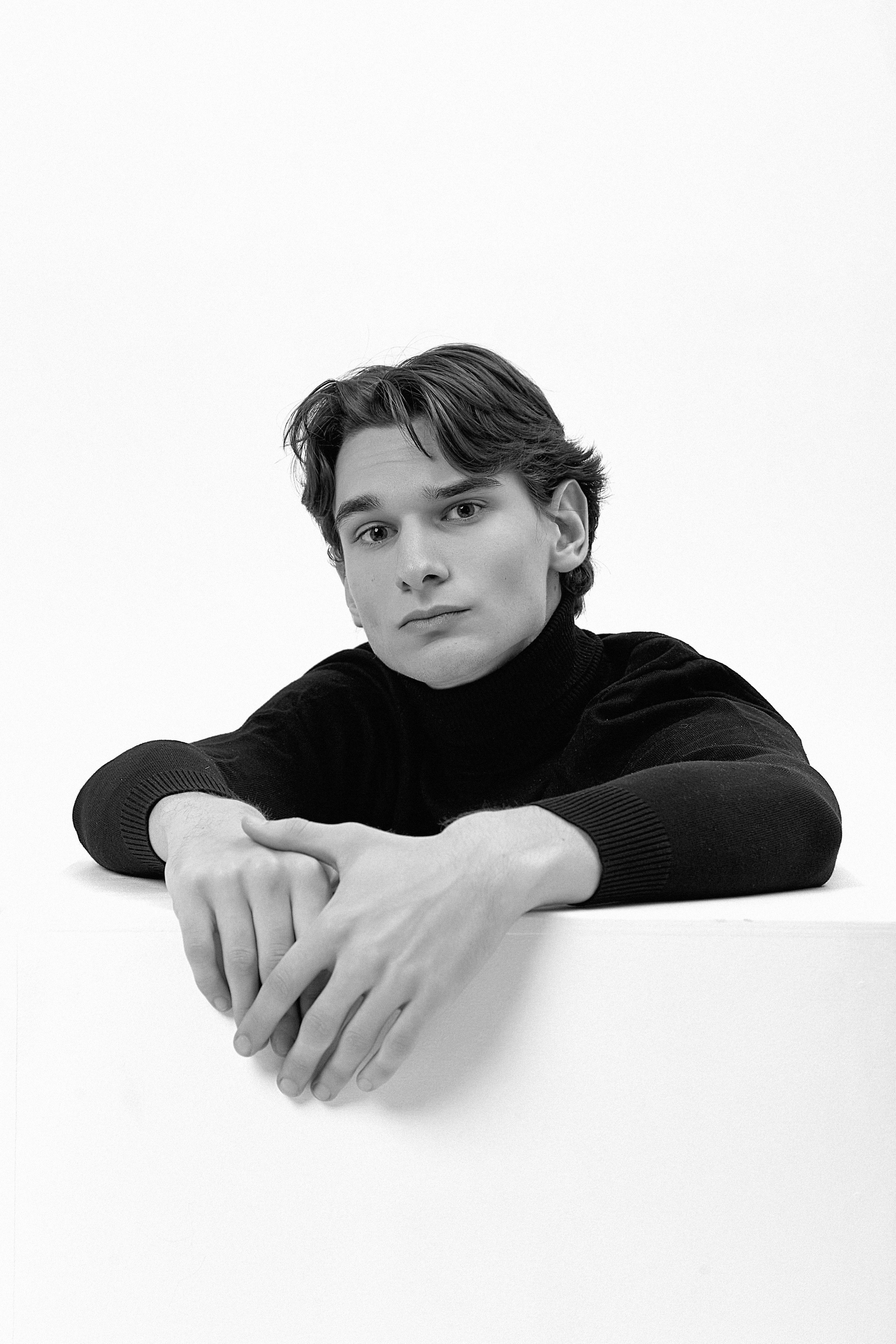 Модельные тесты в студии. Фотограф Руслан Потапов в Краснодаре