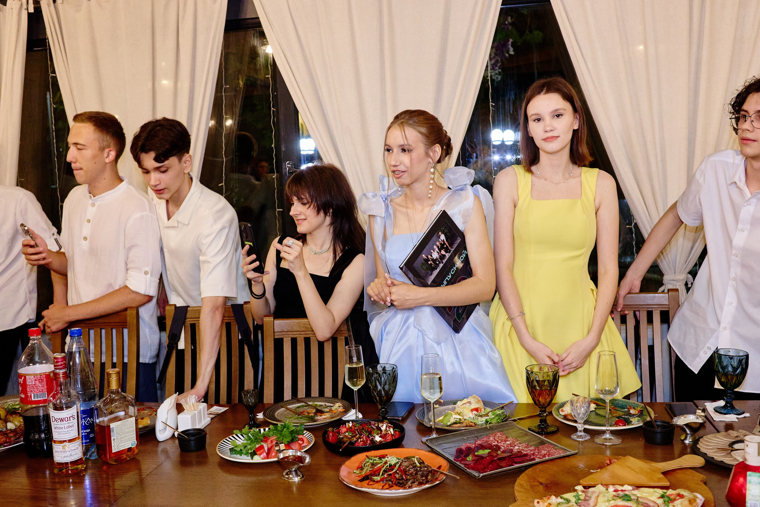 Выпускной 35 Сош. Фотограф Выпускные альбомы Таганрог Сергей Коробченко