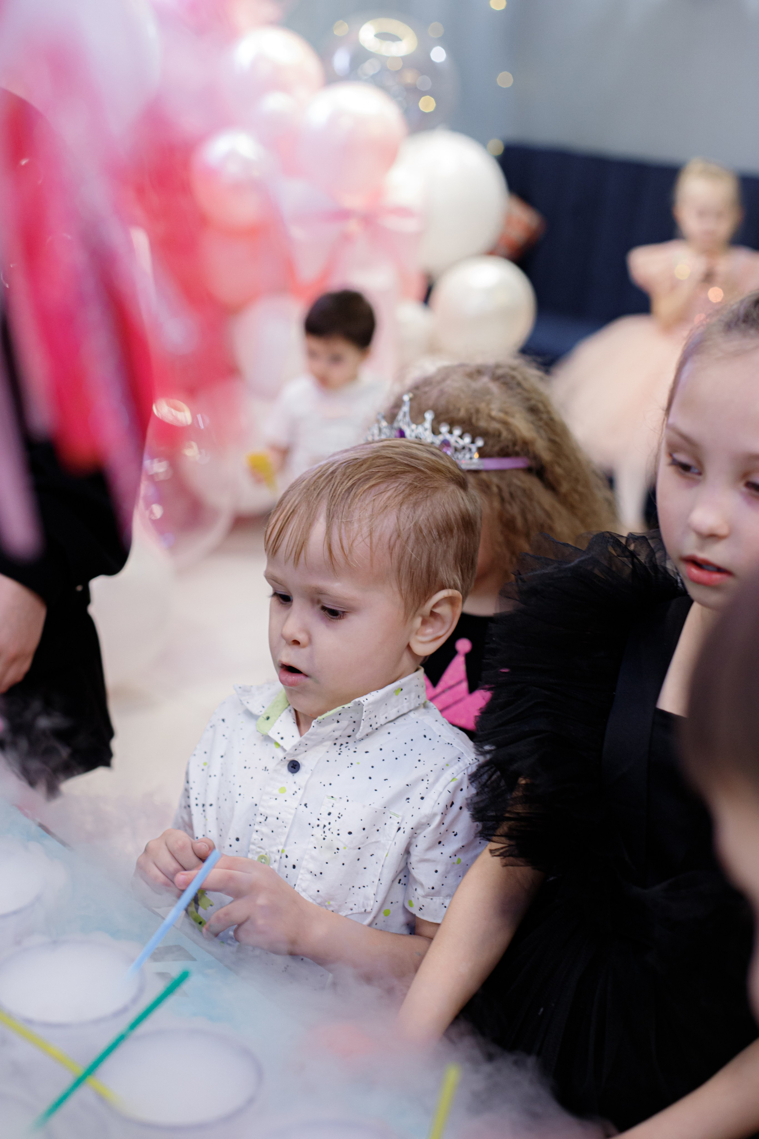 ASIA'S BIRTHDAY PARTY. Photokarish