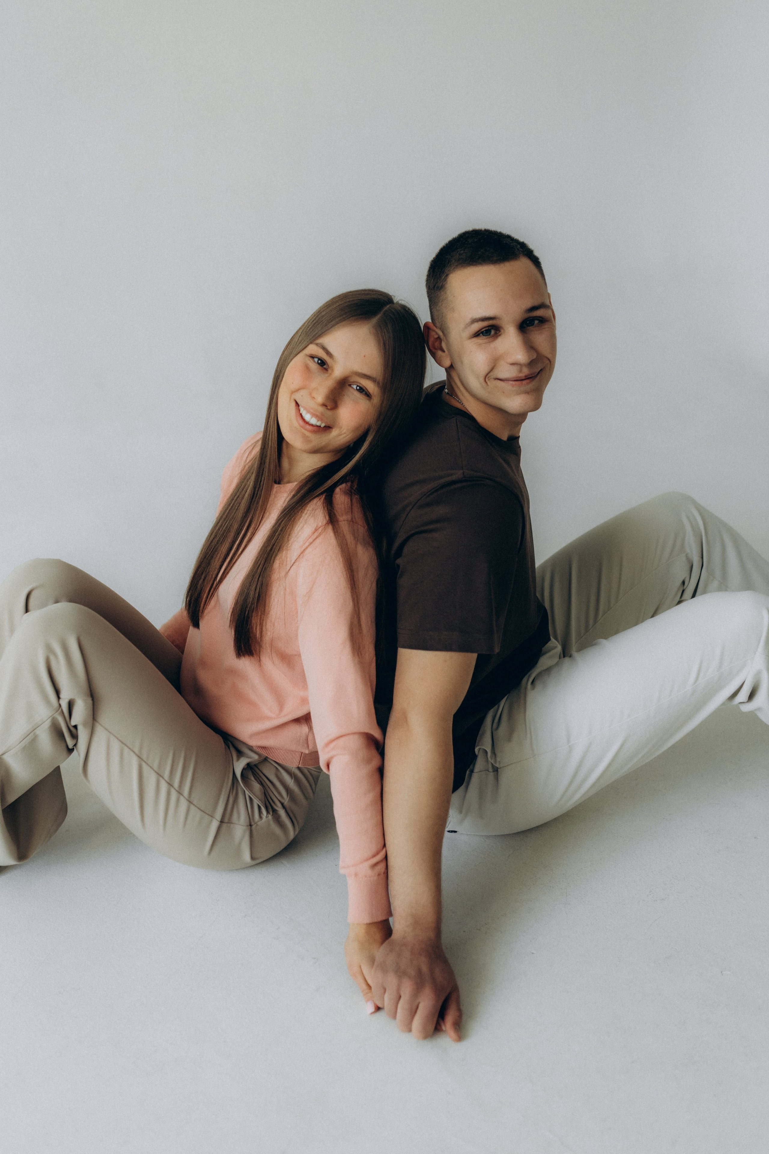 Семейная съёмка на циклораме. Фотограф НОГИНСК, Москва, Анастасия Белая