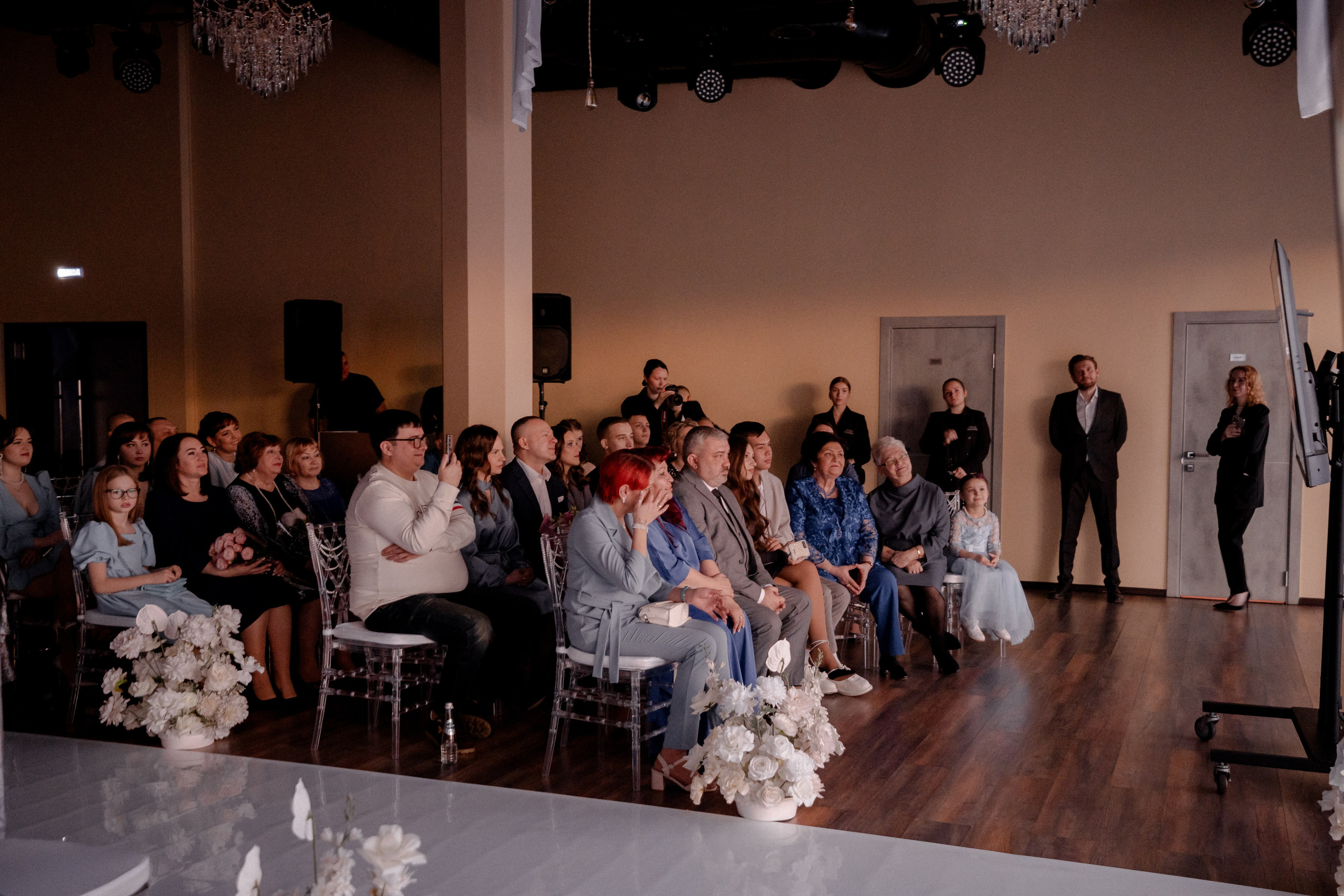 СВАДЕБНАЯ СЬЕМКА СБОРОВ В ОТЕЛЕ И ВЫЕЗД НА ЦЕРЕМОНИЮ (СНЯТО В СИБИРЕ В НИЖНЕВАРТОВСКЕ). Профессиональный фотограф, Санкт-Петербург — Виктория Богомолова