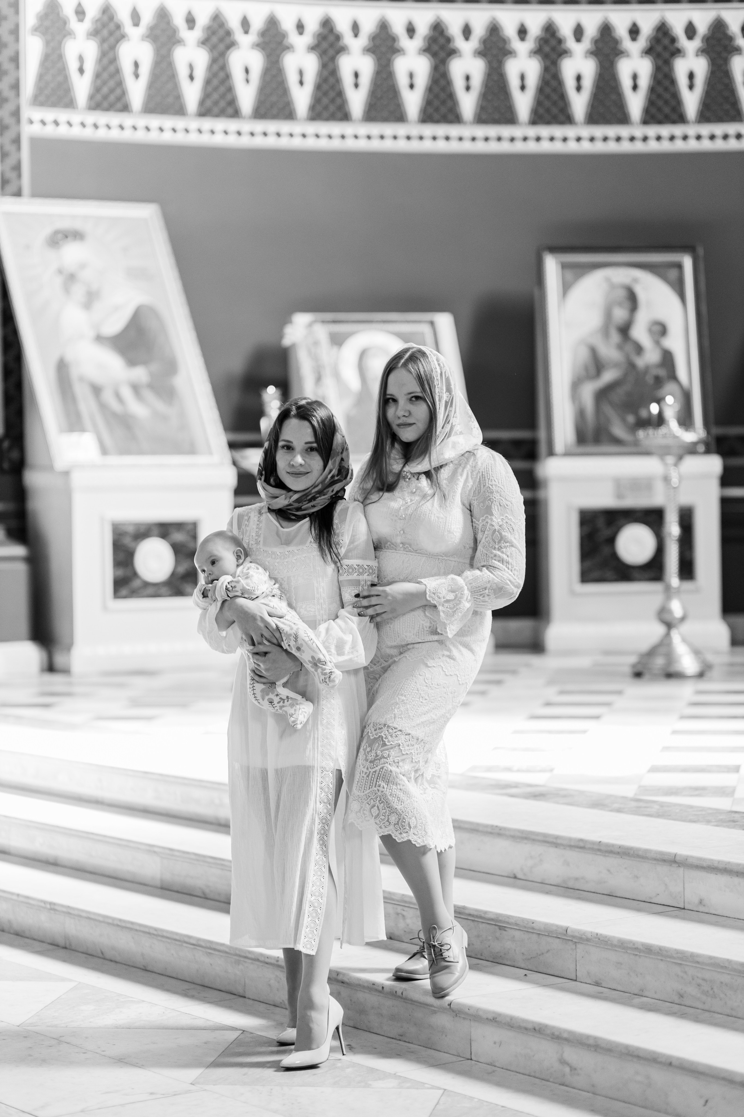 Крещение Миланы в Соборе Вознесения Господня Новочеркасск. Анастасия Безуглова- свадебный фотограф в Таганроге