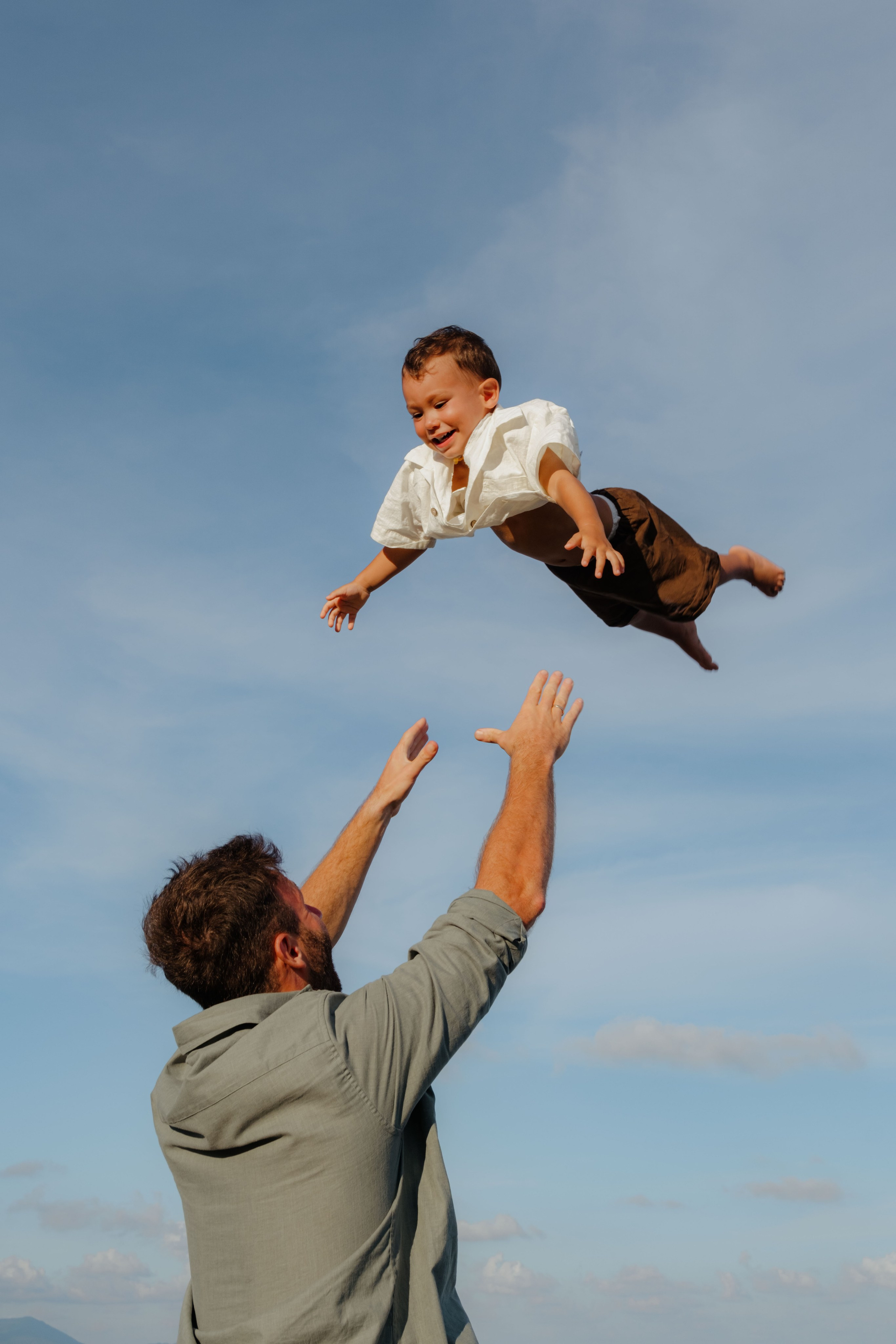 Mother and daughters. Portrait photographer Nha Trang | Julia Meshanina
