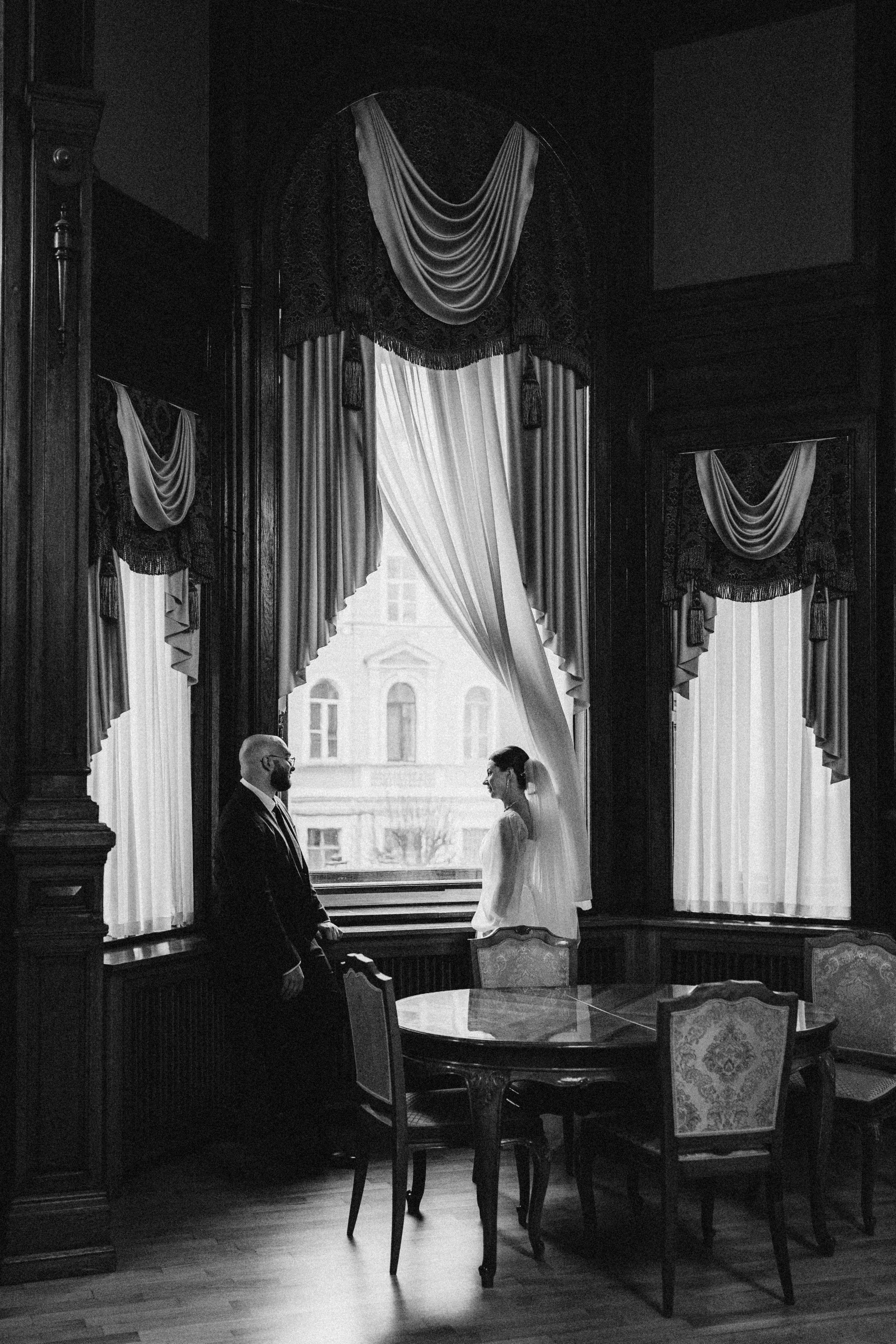 СВАДЕБНАЯ СЬЕМКА ВО ВТОРОМ ДВОРЦЕ (ДЕКАБРЬ) ТАКЖЕ СЬЕМКА В СТУДИИ НА ЧЕРНЫШЕВСКОЙ. Профессиональный фотограф, Санкт-Петербург — Виктория Богомолова