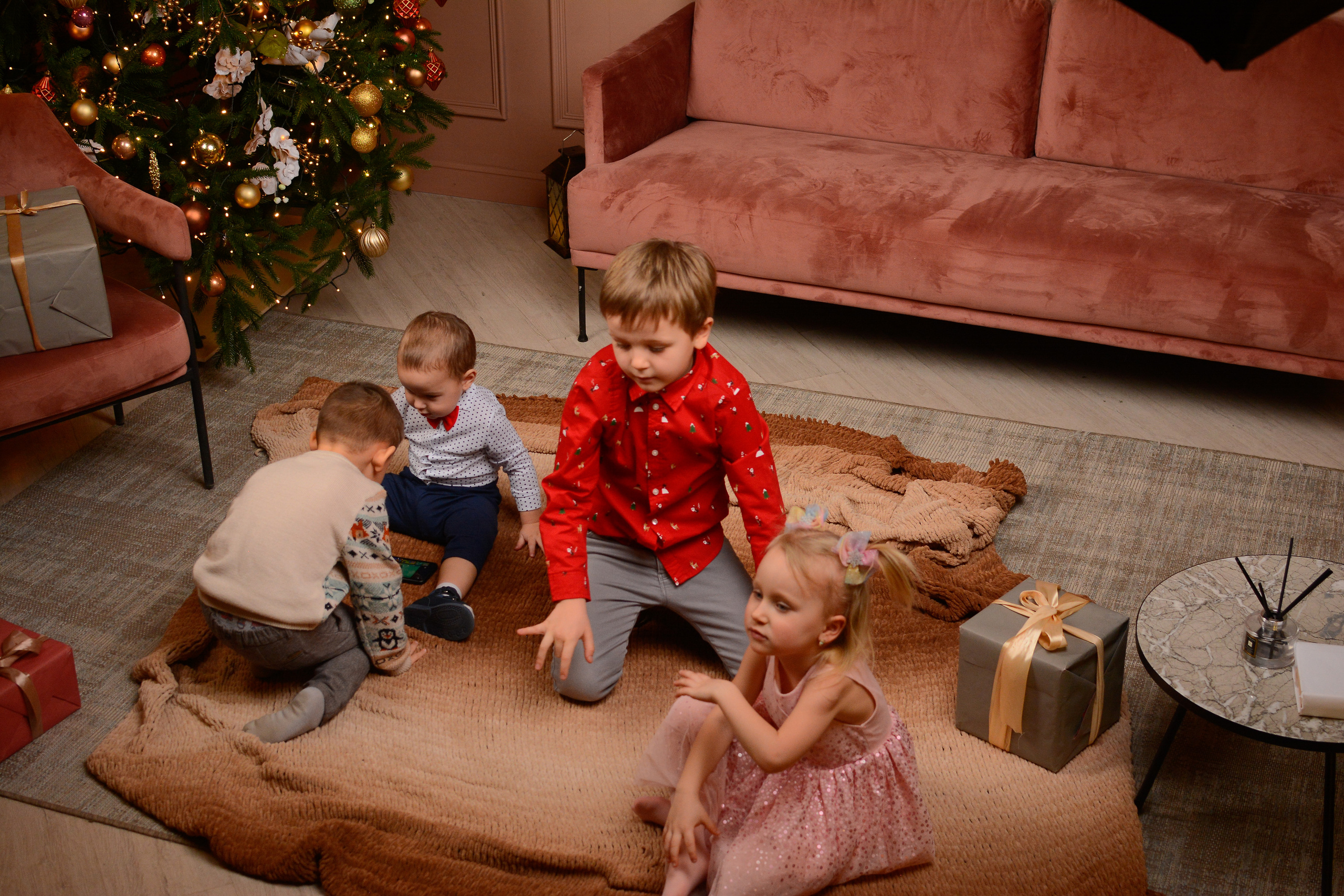 Новогодняя фотосессия 25.12.2021. Семейный фотограф