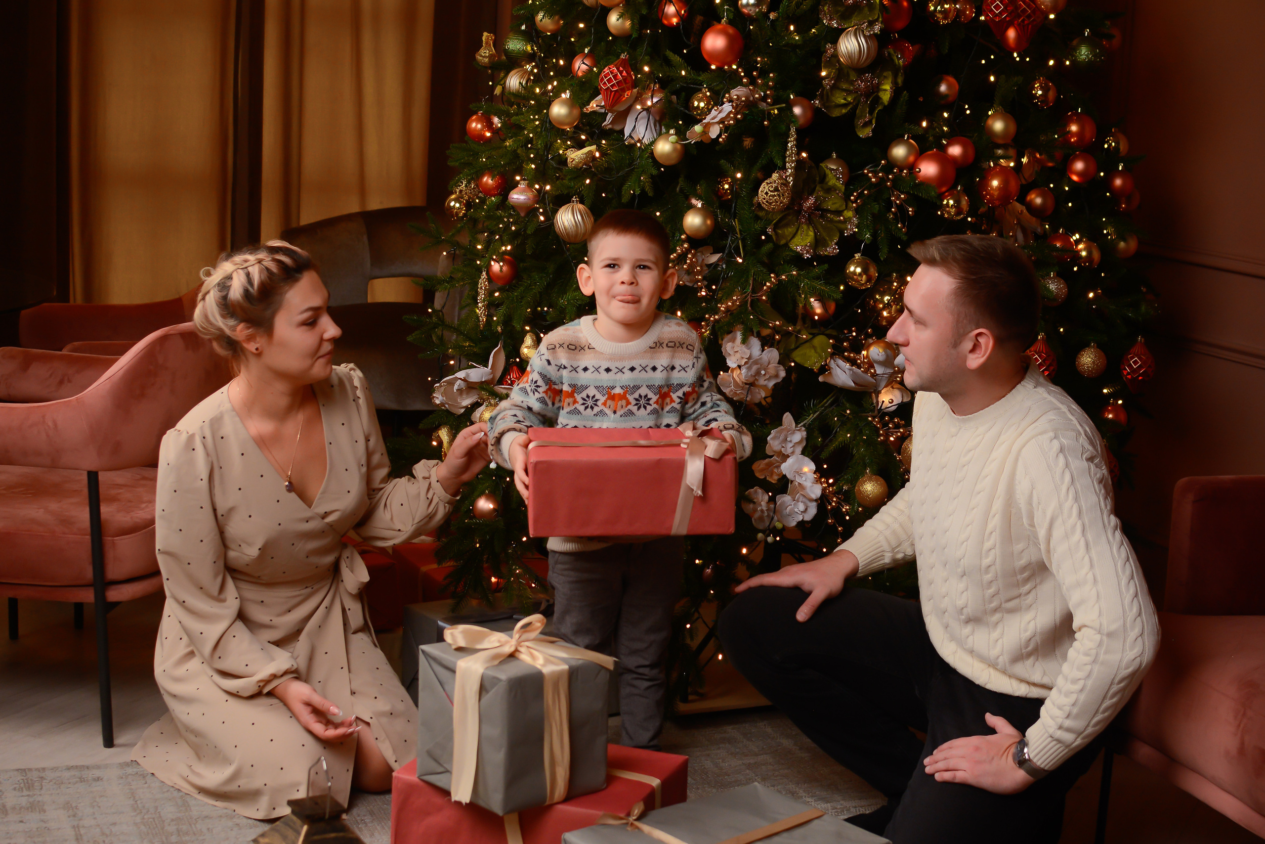 Новогодняя фотосессия 25.12.2021. Семейный фотограф