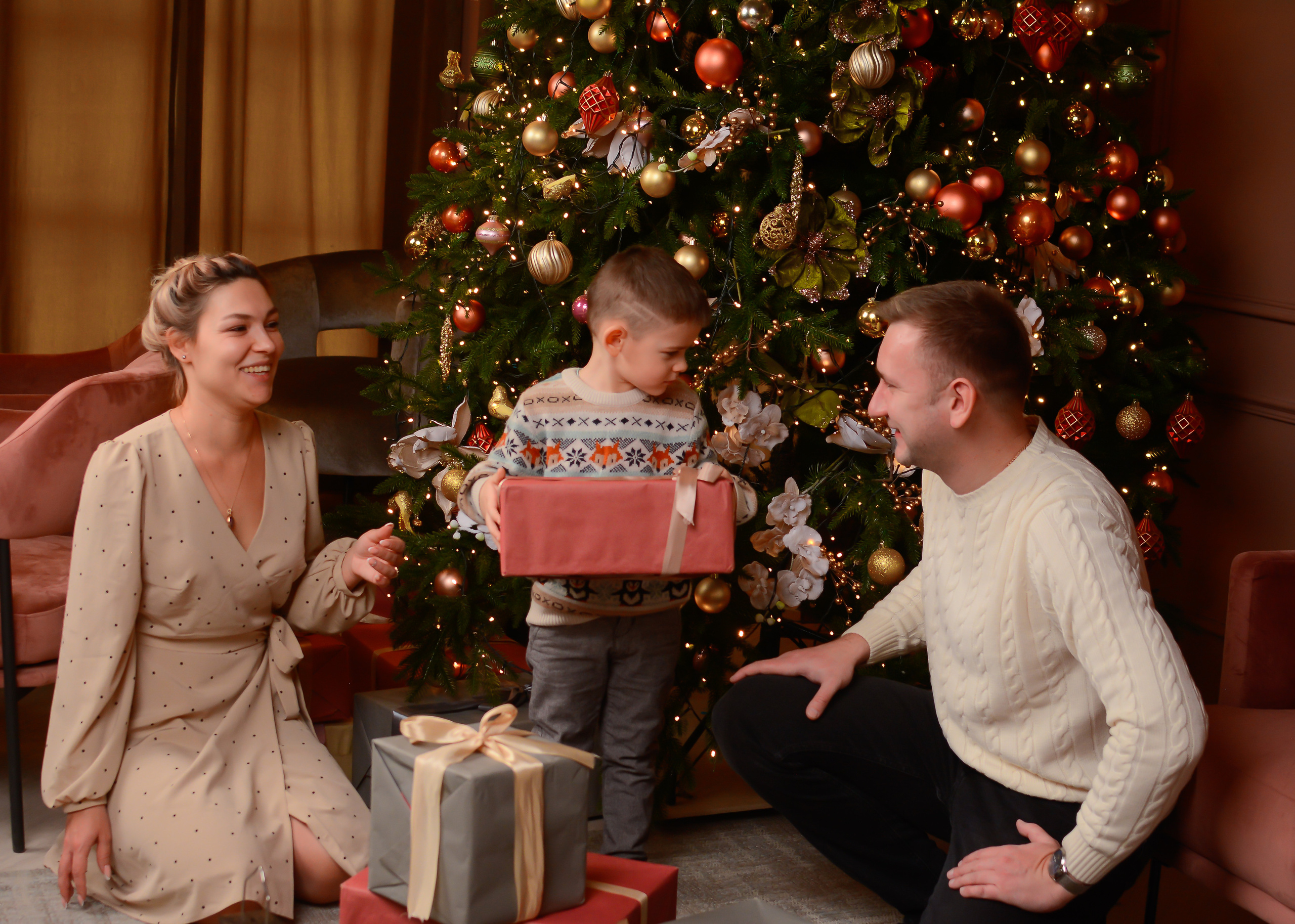 Новогодняя фотосессия 25.12.2021. Семейный фотограф