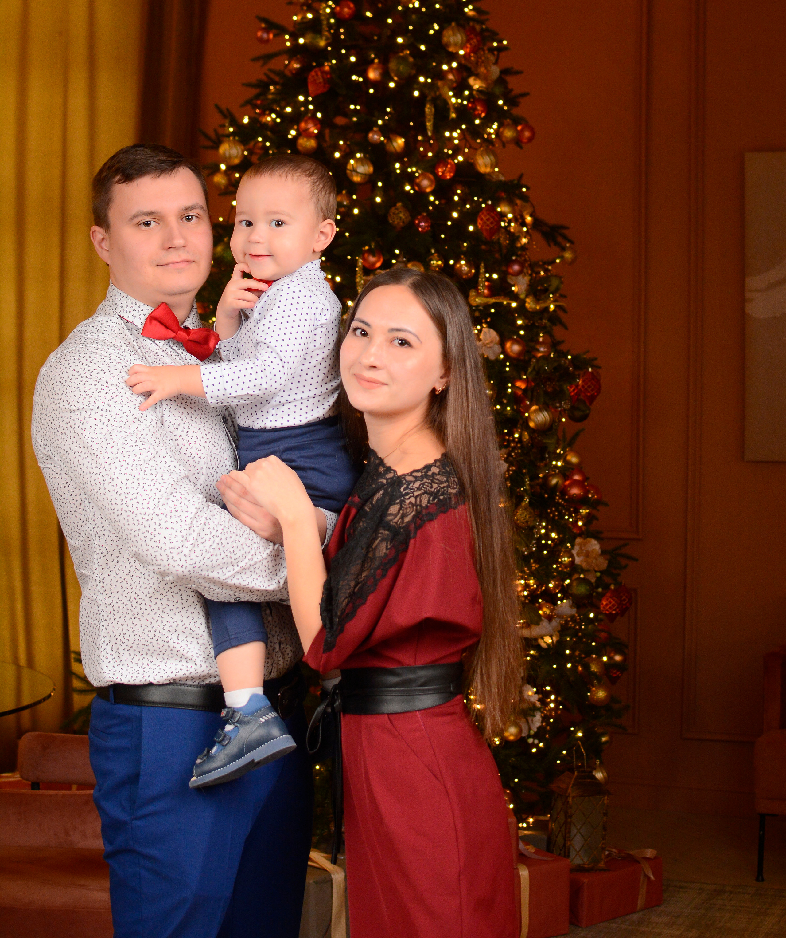 Новогодняя фотосессия 25.12.2021. Семейный фотограф