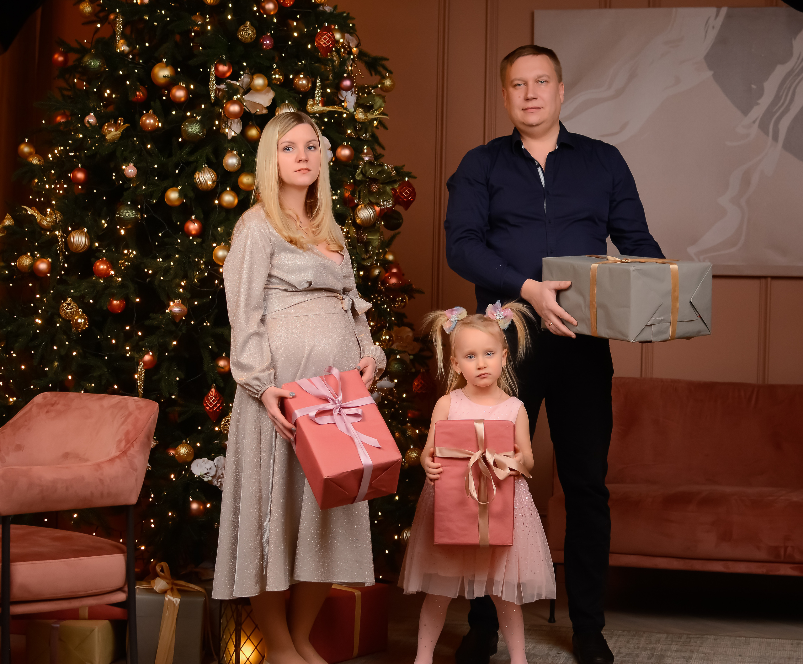 Новогодняя фотосессия 25.12.2021. Семейный фотограф