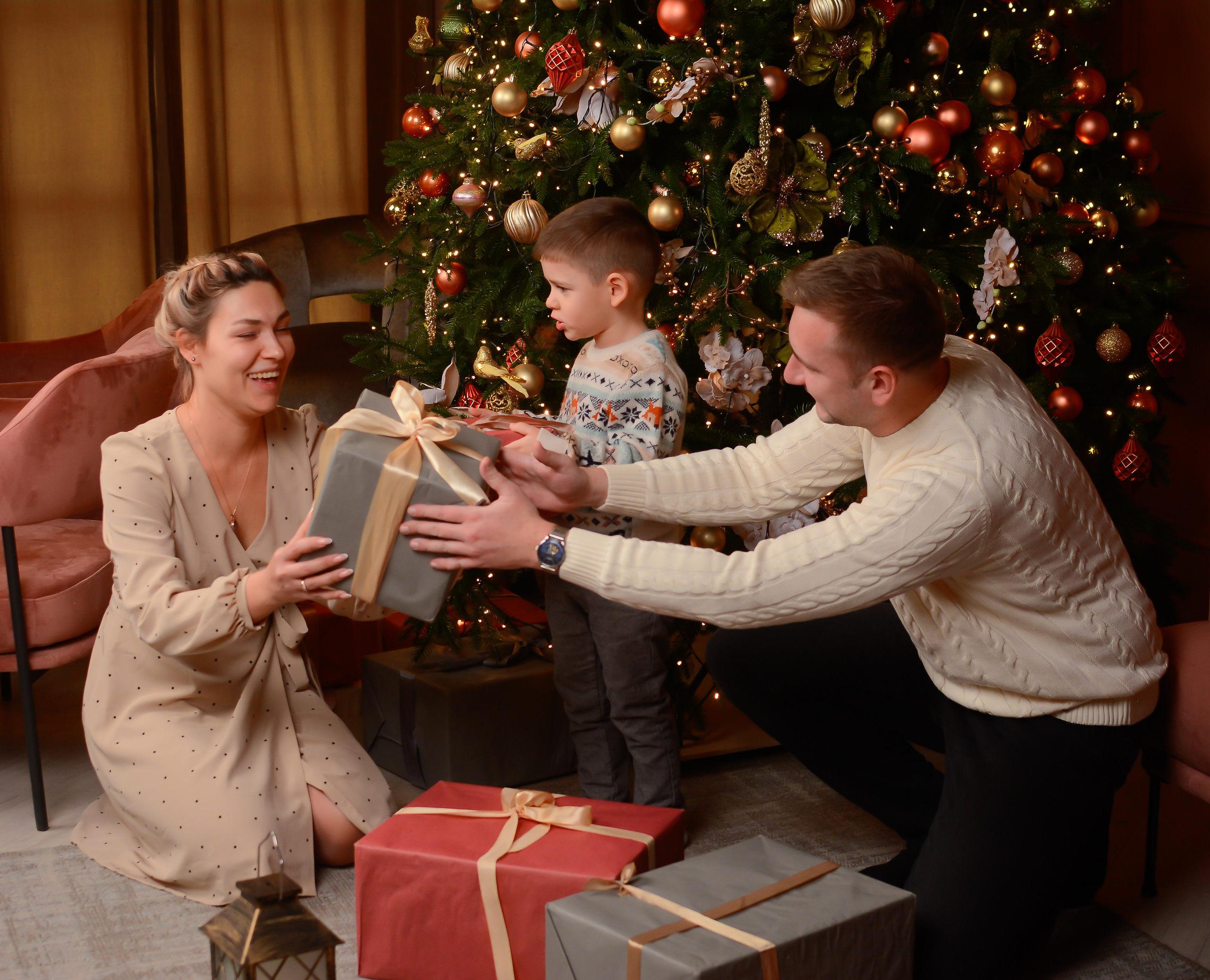 Новогодняя фотосессия 25.12.2021. Семейный фотограф