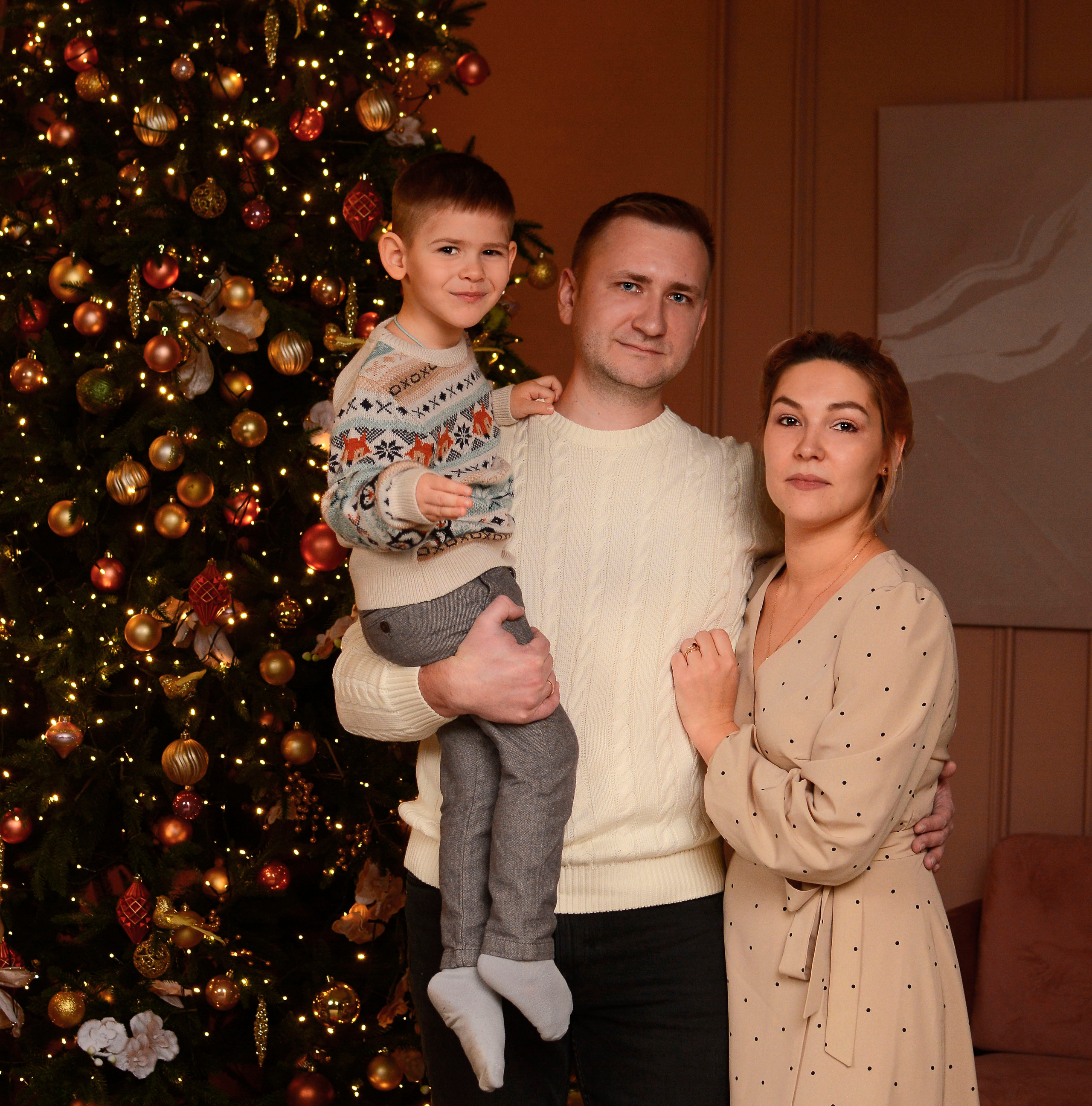 Новогодняя фотосессия 25.12.2021. Семейный фотограф