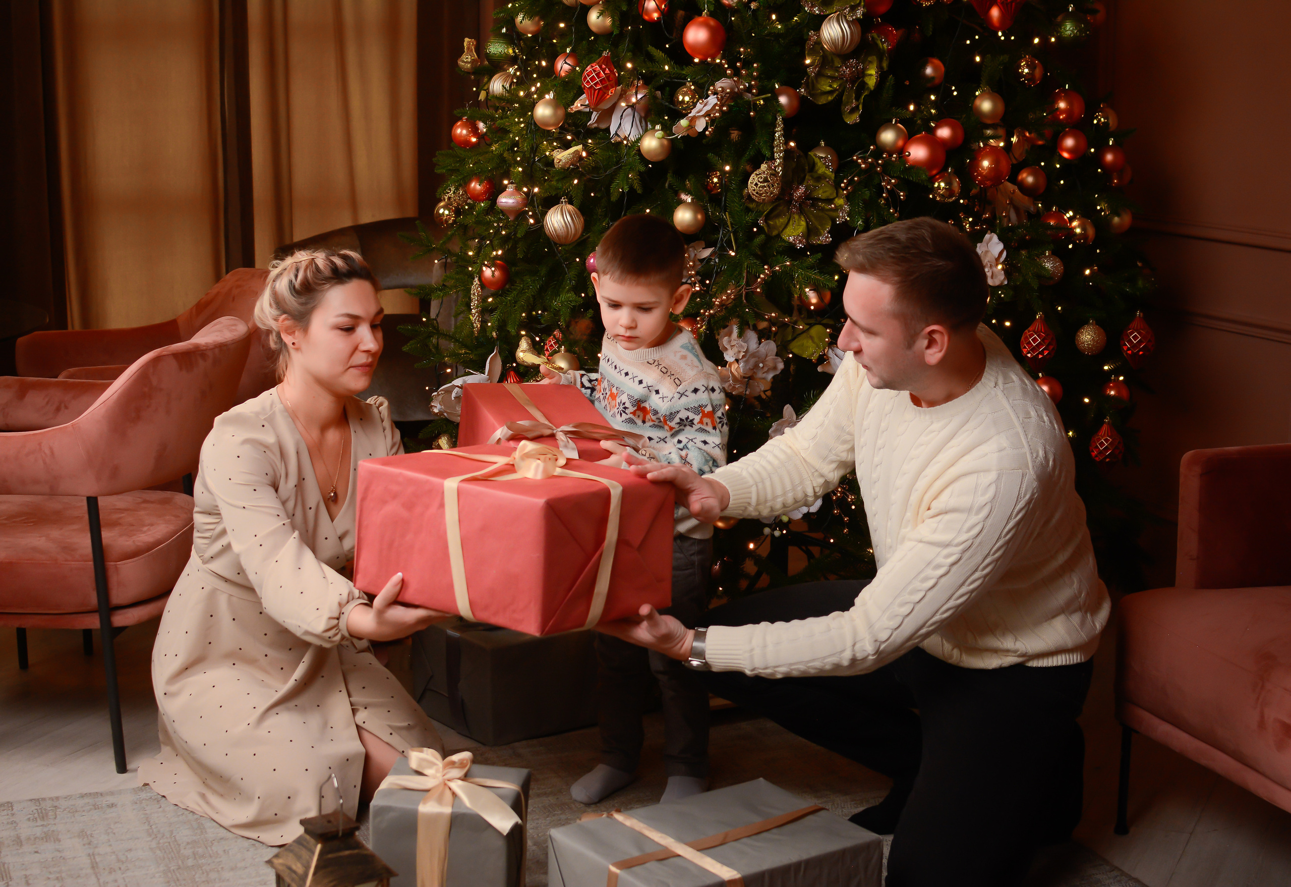 Новогодняя фотосессия 25.12.2021. Семейный фотограф