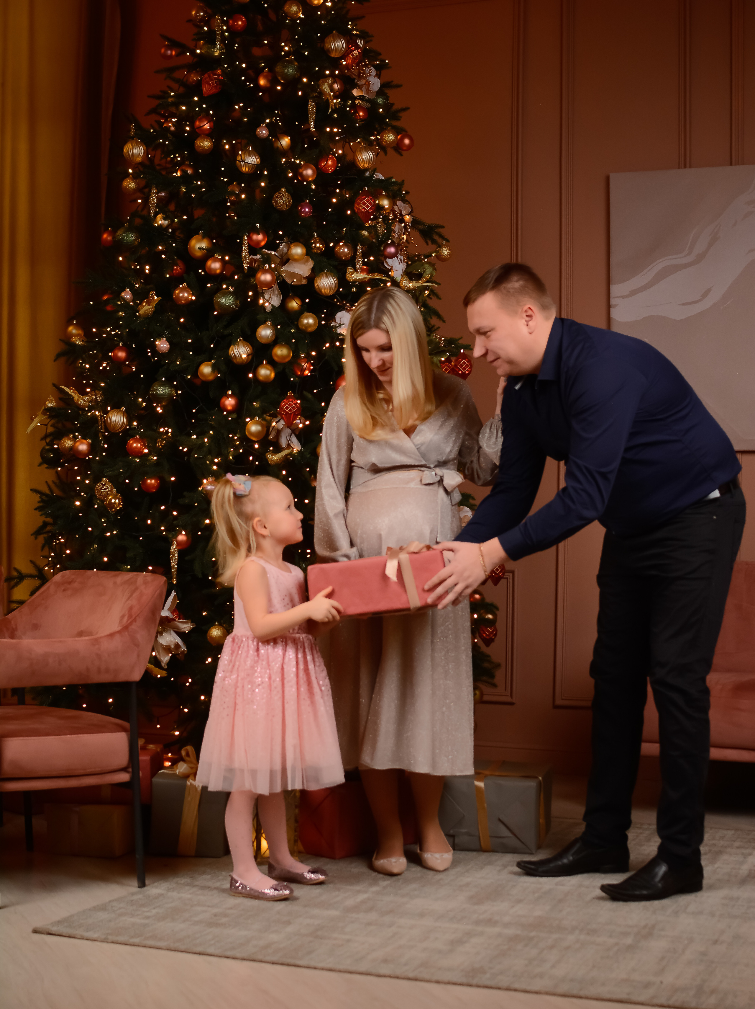 Новогодняя фотосессия 25.12.2021. Семейный фотограф