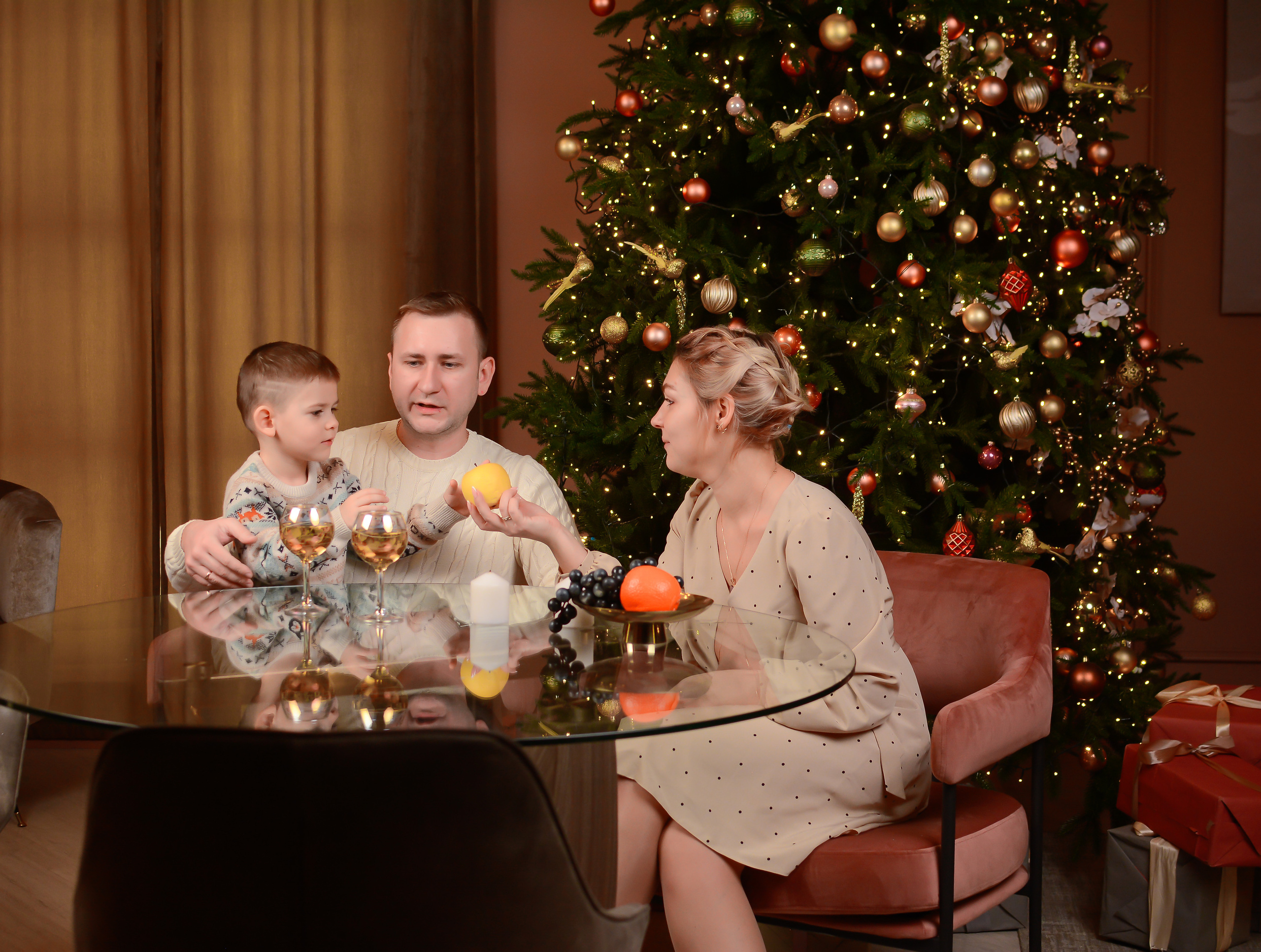 Новогодняя фотосессия 25.12.2021. Семейный фотограф