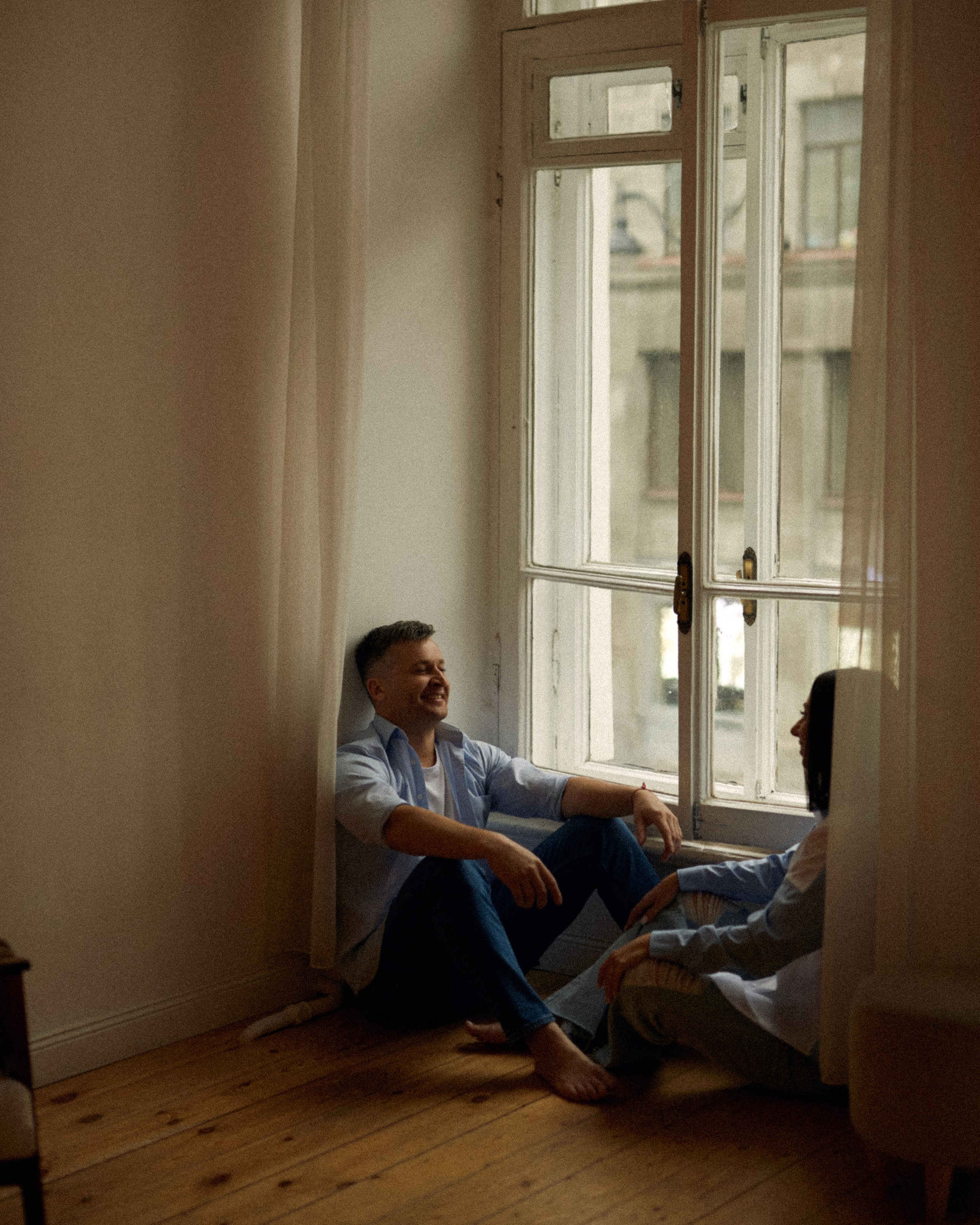 Мы сегодня дома