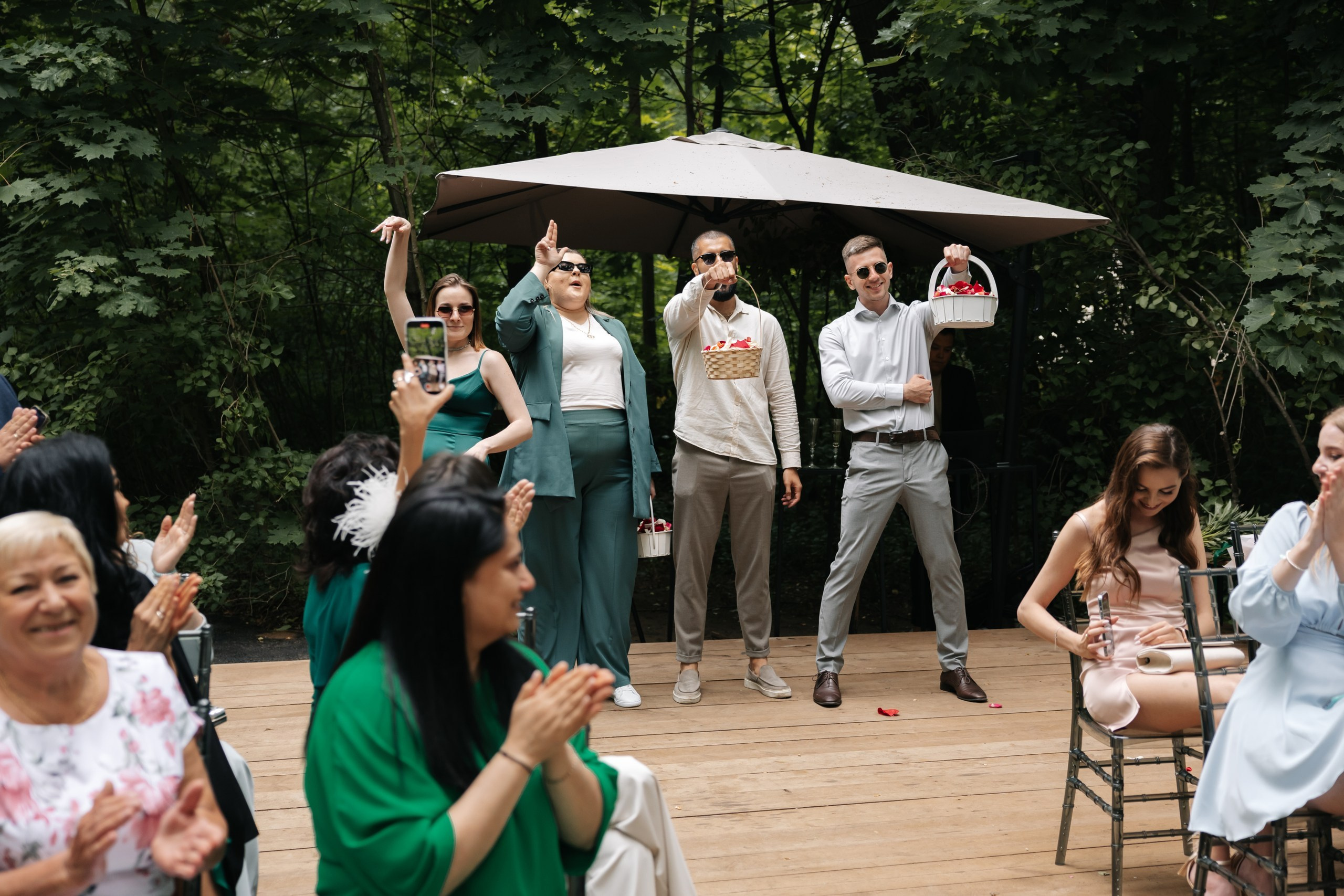 -Давай сделаем вид, что мы нормальные? -НЕТ. Свадебный фотограф Москва Мотеюнайте Виктория