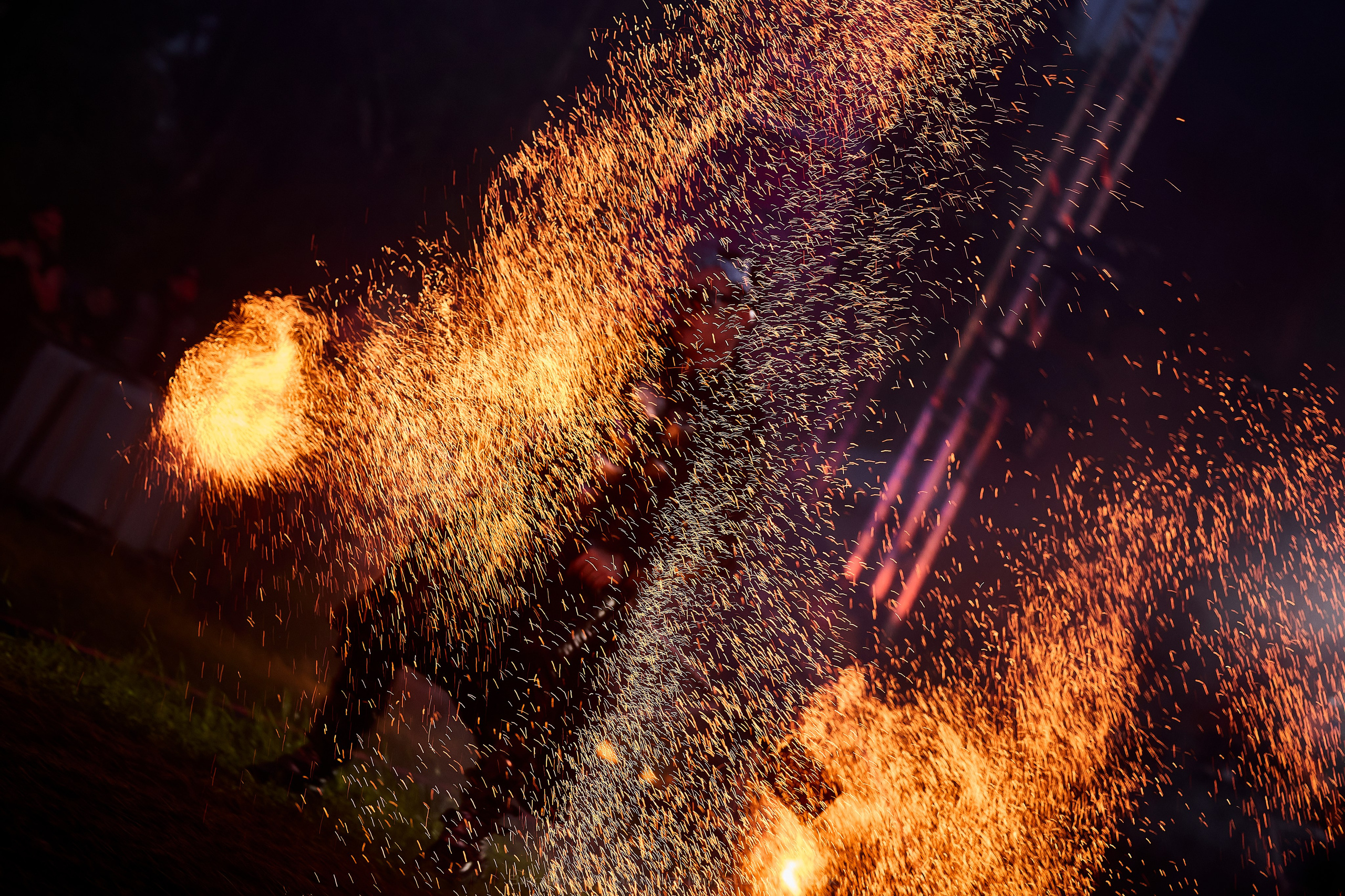 23.05.2026 FIRE SHOW на Rock on The Water. Виктория Ахмылова. Фотограф в Москве