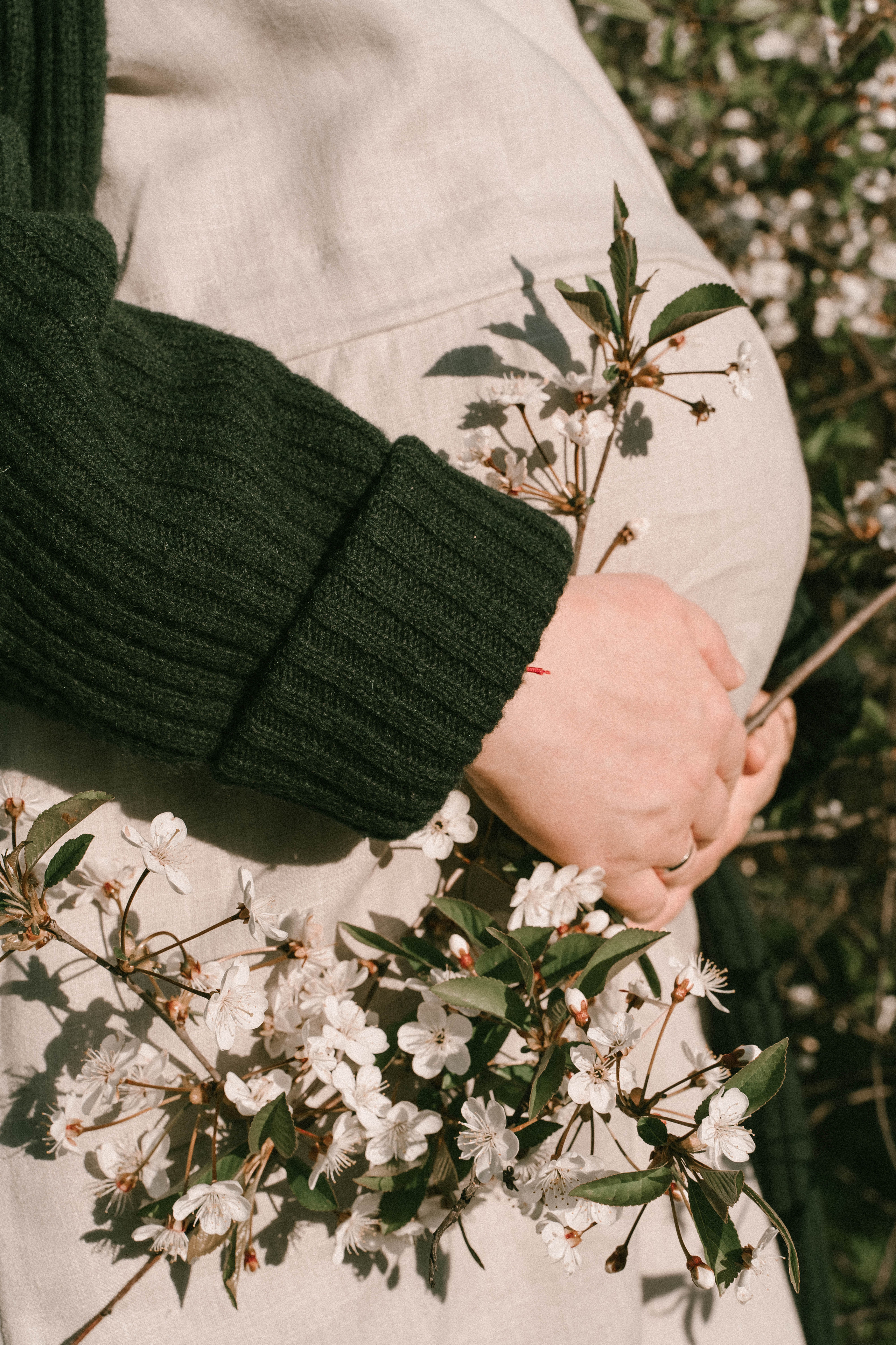 Прогулка в парке. Фотографы на роды в Москве. Фото и видео родов. Фотопроект «Продолжение рода»