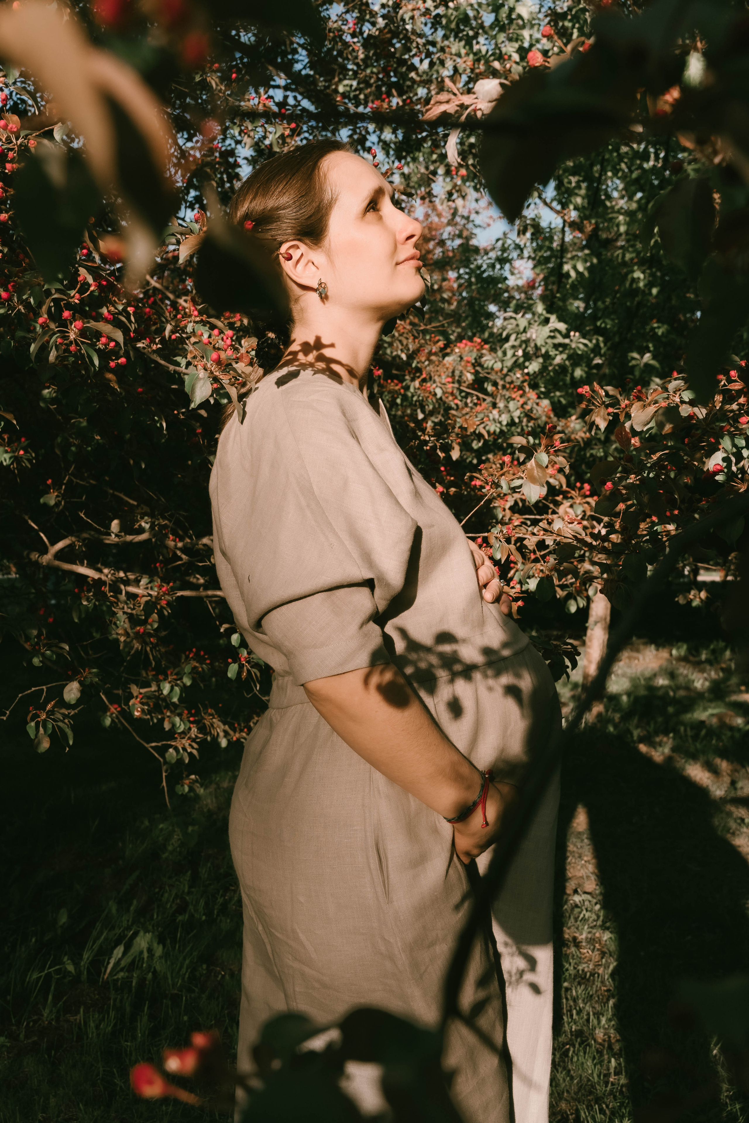 Прогулка в парке. Фотографы на роды в Москве. Фото и видео родов. Фотопроект «Продолжение рода»