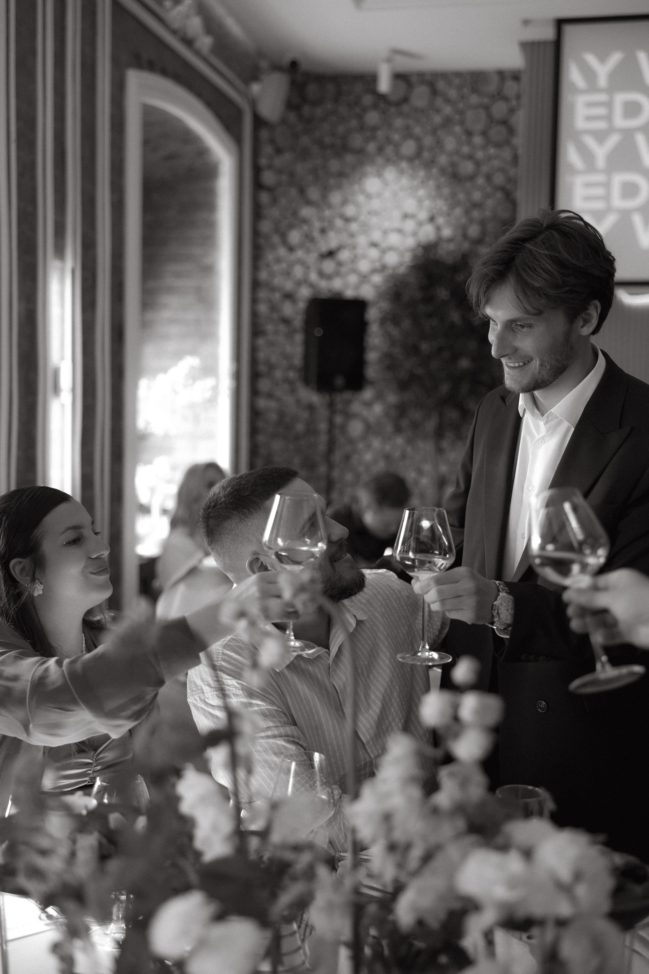 «Я люблю тебя просто так» — Евгения и Влад. Свадебный и семейный фотограф в Москве Ломова Ирина