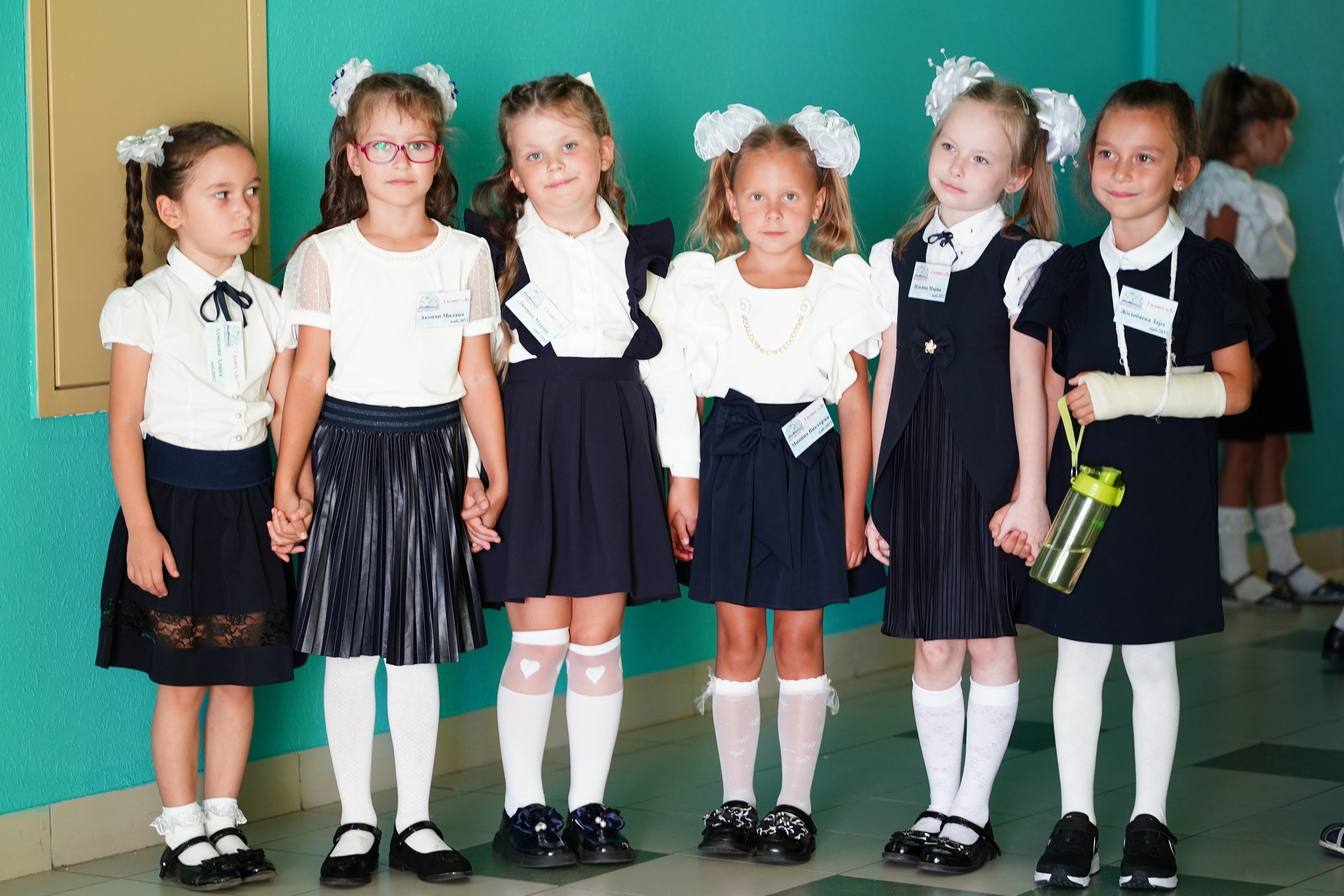 1 сентября Линейка. MEMENTO.Выпускные альбомы, школьные, юбилейные и другие книги. Ростов-на-Дону