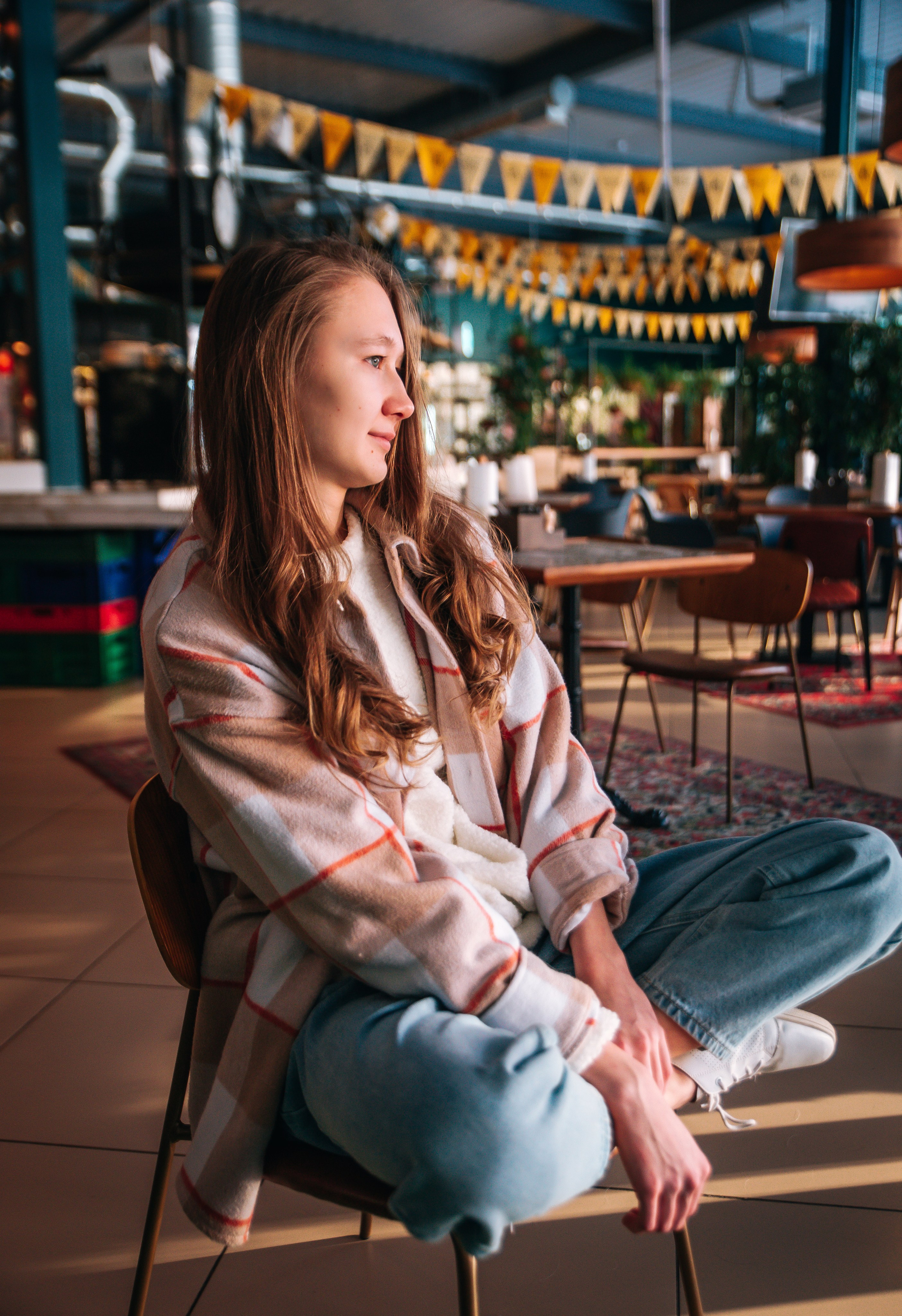 Лиза и Харли в кафе. Главная