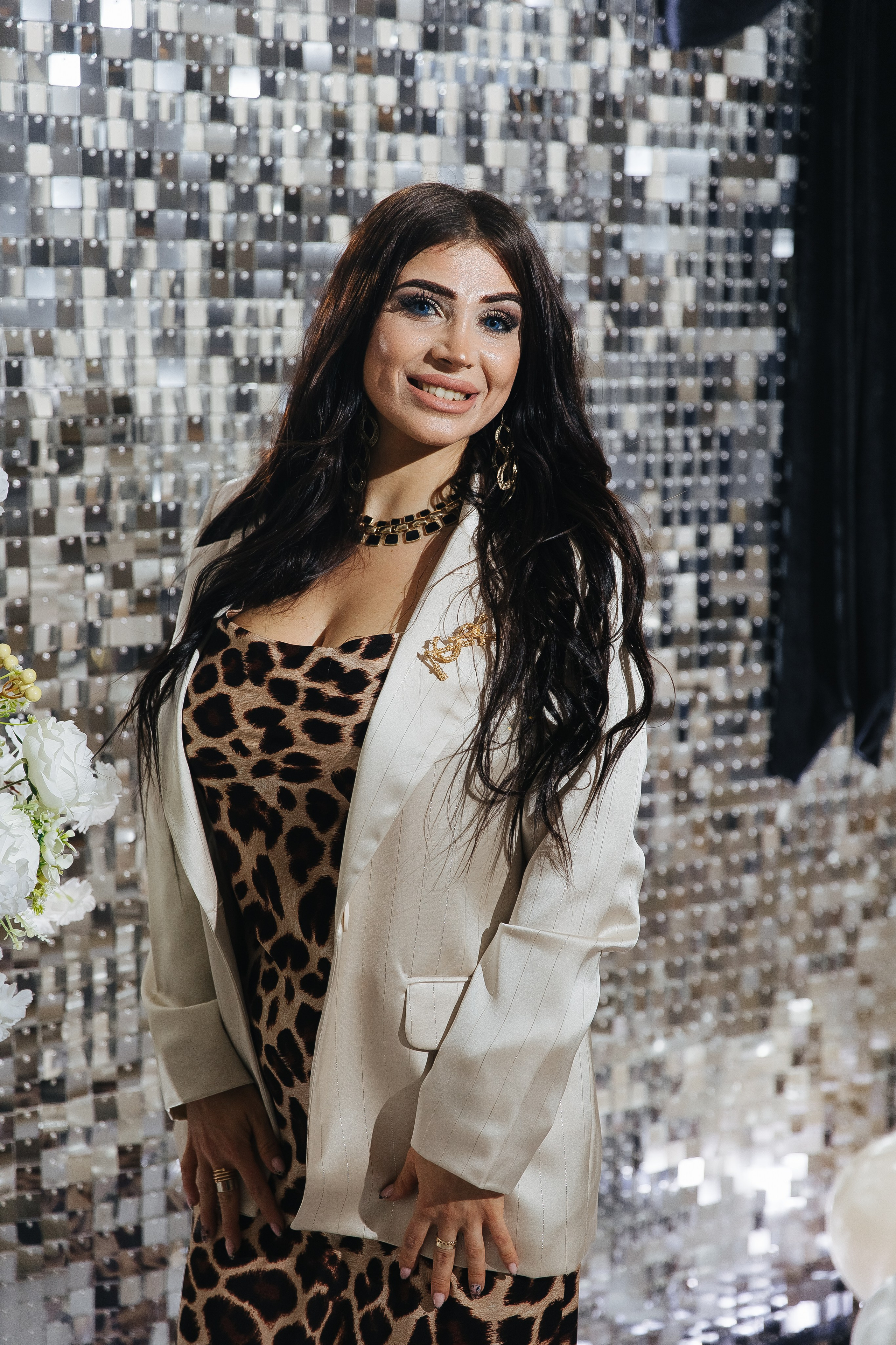 Ани и Назели. 35&5 День рождения, «Янтарь». Фотограф в Красноярске Надежда Воскресенская