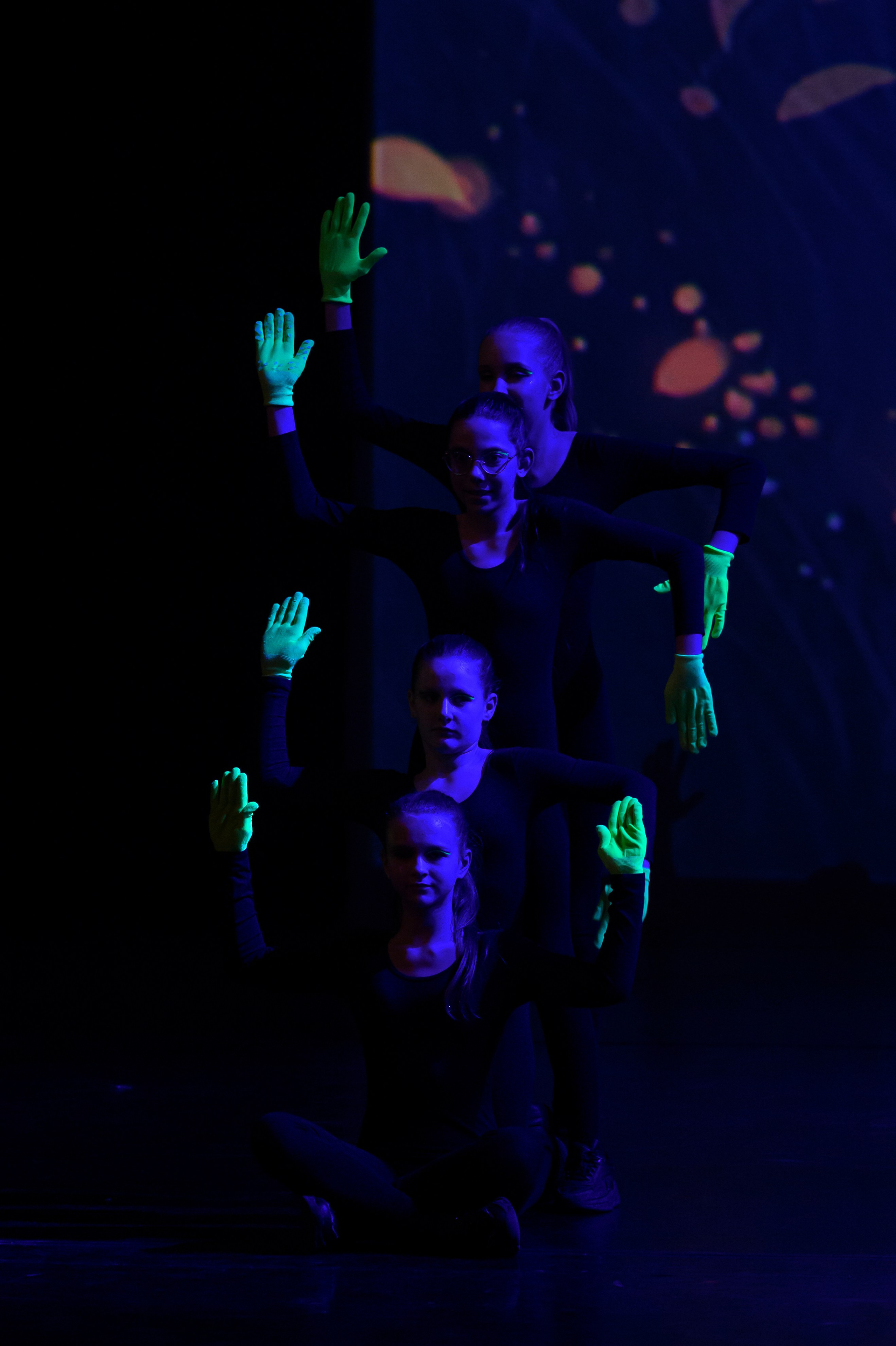 23 апреля, часть 1, БКЗ Октябрьский, г. Санкт-Петербург. Золотое яблочко