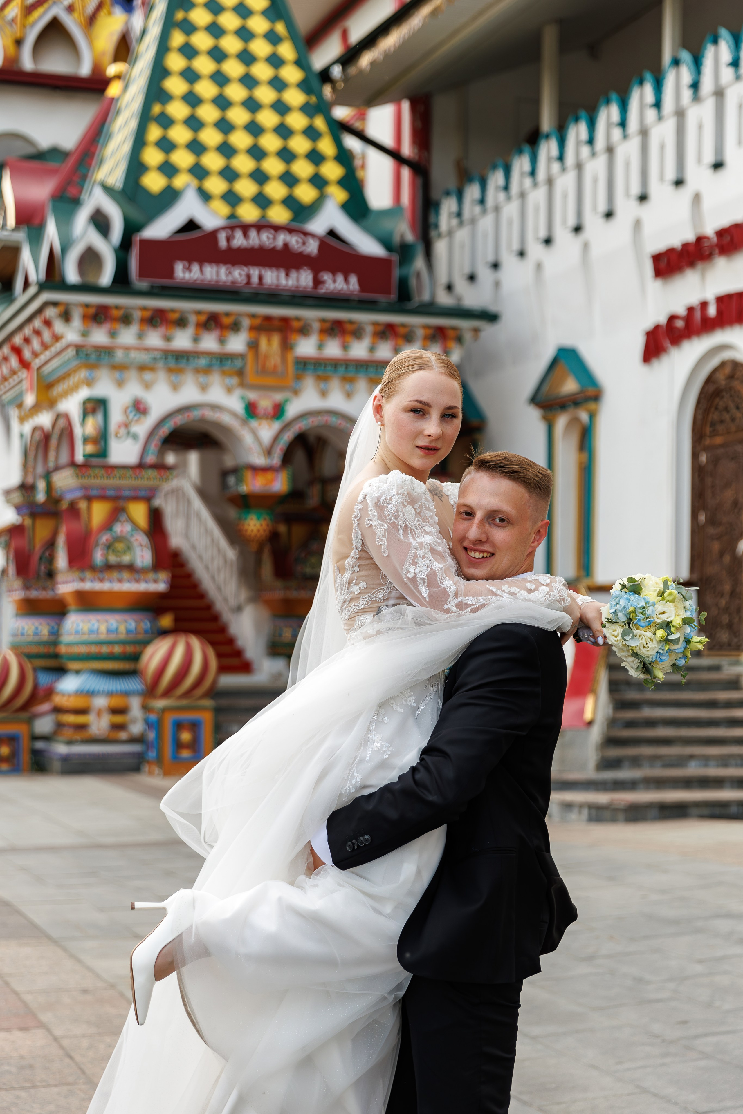 Свадебная фотосессия в Измайловском кремле. Свадебный фотограф Москва и МО Сергей Киржаев