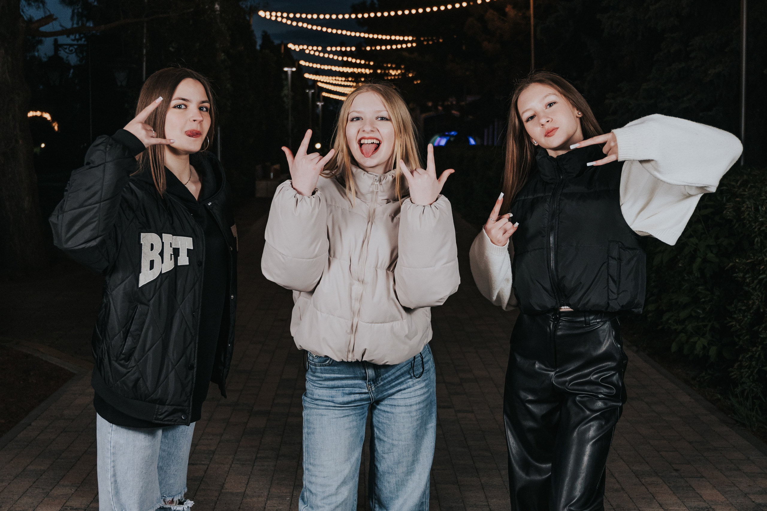 Ночная. Выпускные альбомы и Школьный фотограф в Алексеевке, Бирюче, Красном