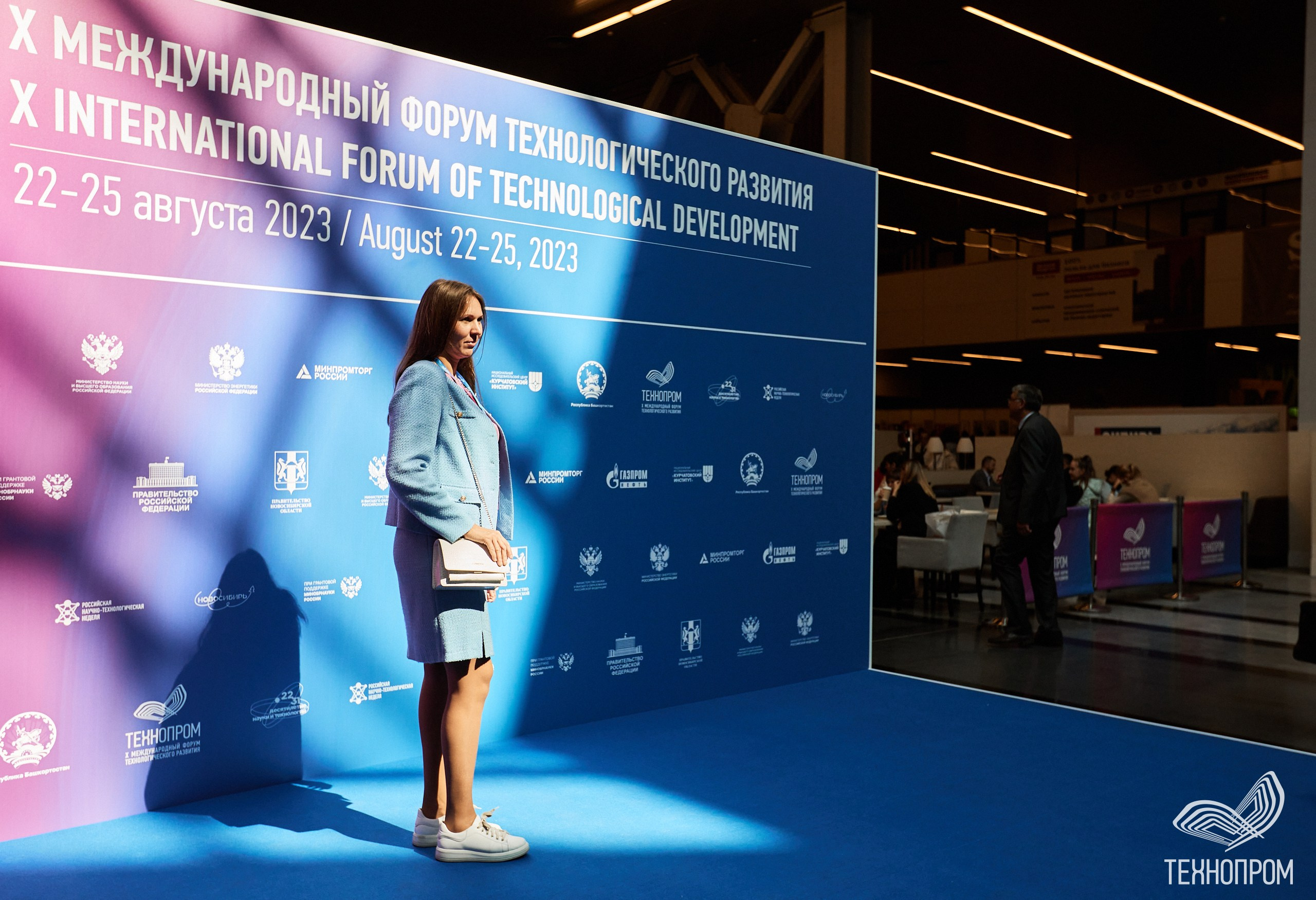 Репортажное и корпоративное портфолио. Репортажный фотограф Новосибирск — Станислав Попов