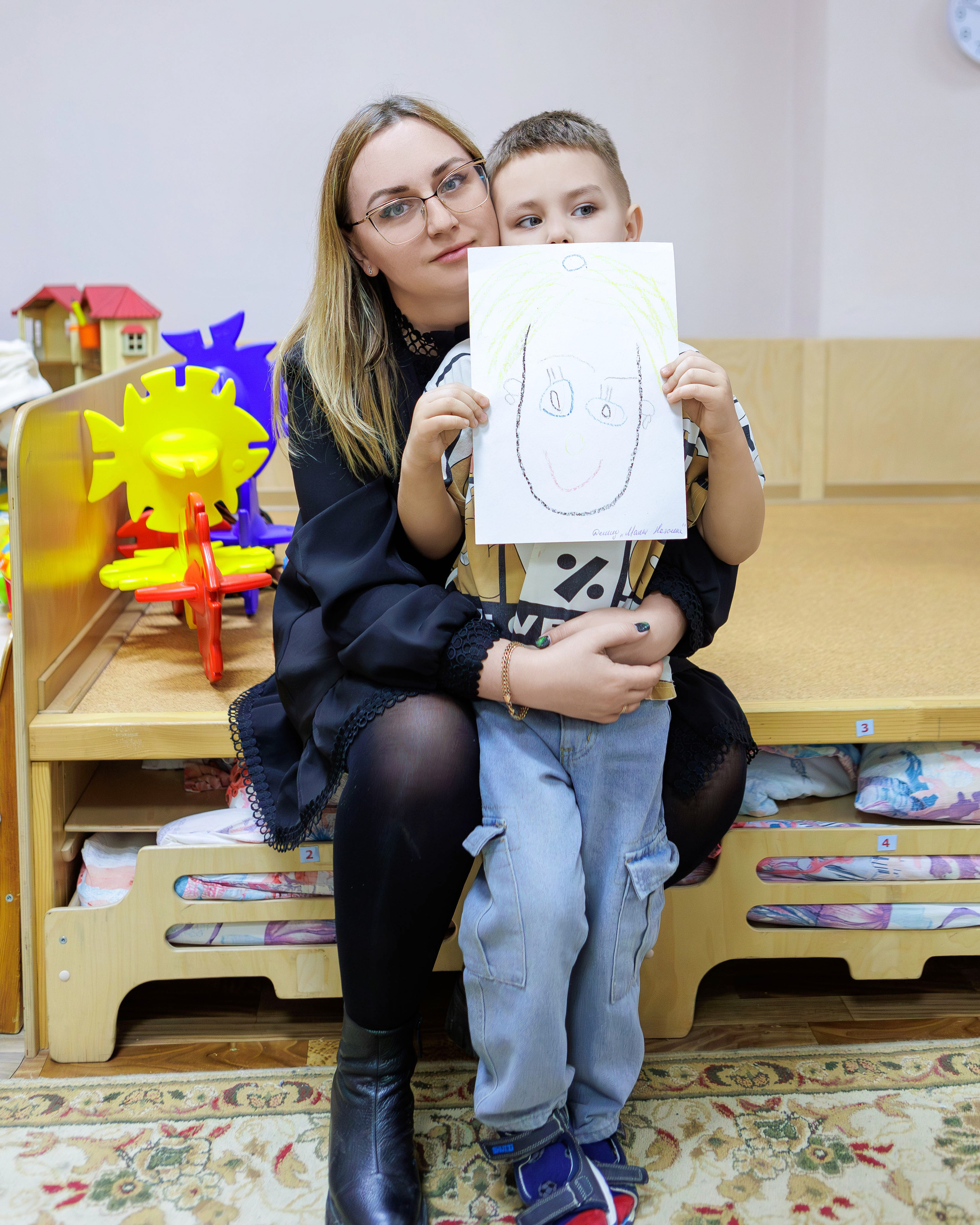 МК к 8 марта. Выпускные альбомы и школьный фотограф в Подольске, Троицке, Щербинке, Москве и Московской области