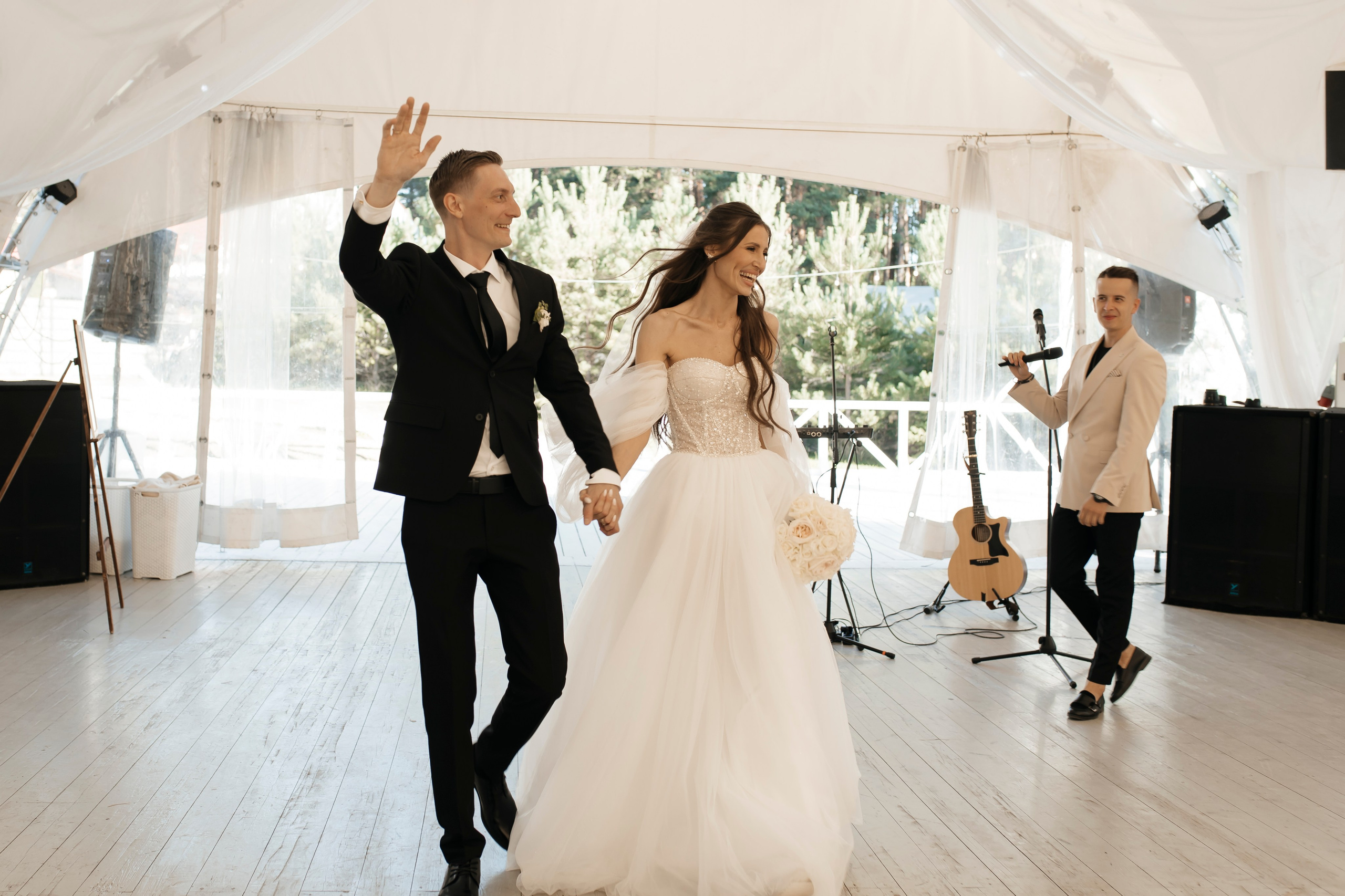 Фотосъемка полного свадебного дня с выездной регистрацией в Ижевске. Свадебный и портретный фотограф в Ижевске и Санкт-Петербурге Саша Брокколи