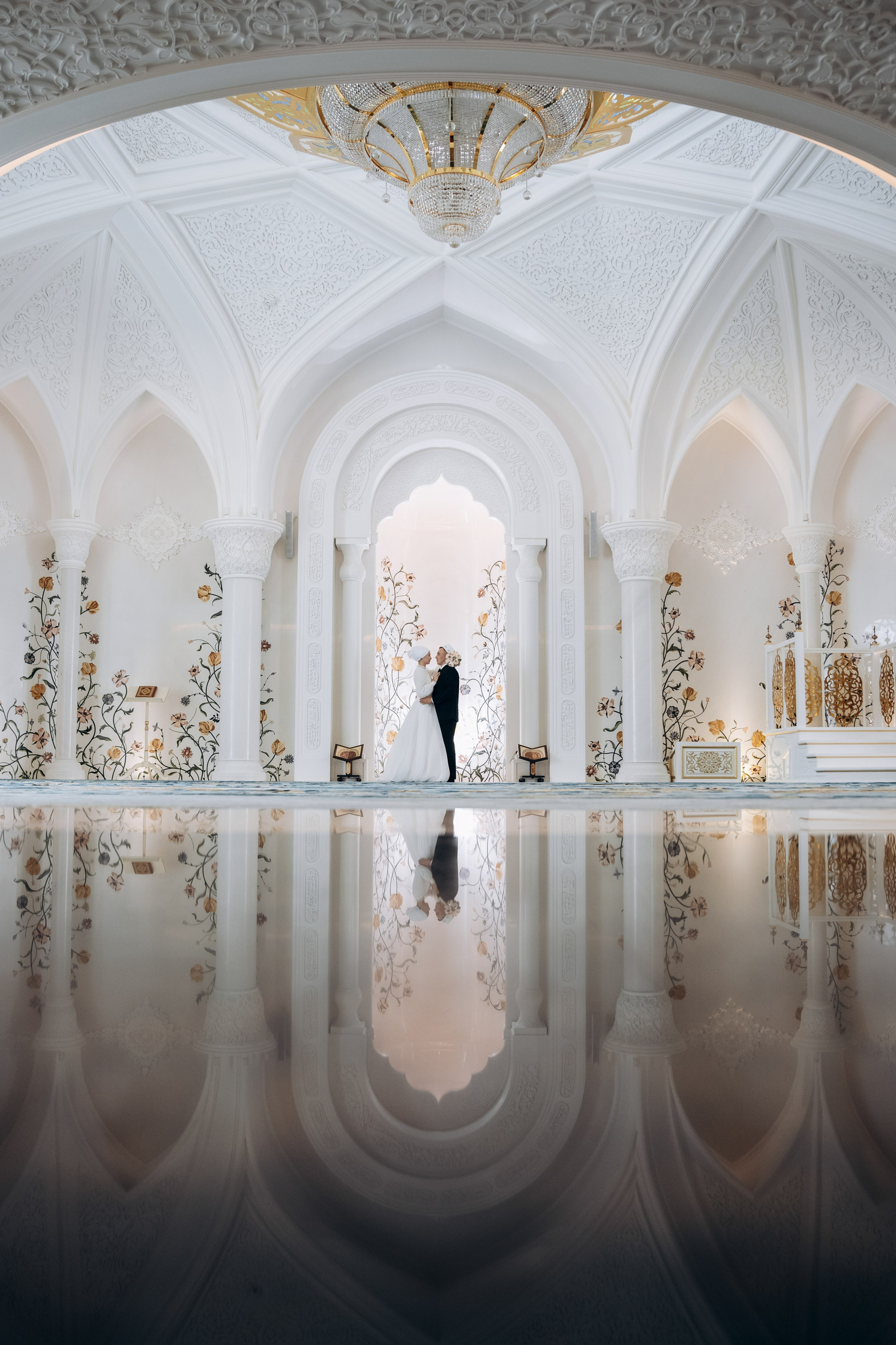 никах в мечети Ирек, фотосессия в мечети Ирек, фотограф на никах в Казани Ranas4you, образ невесты на никах, завязывание платка Казань, платье на никах Казань