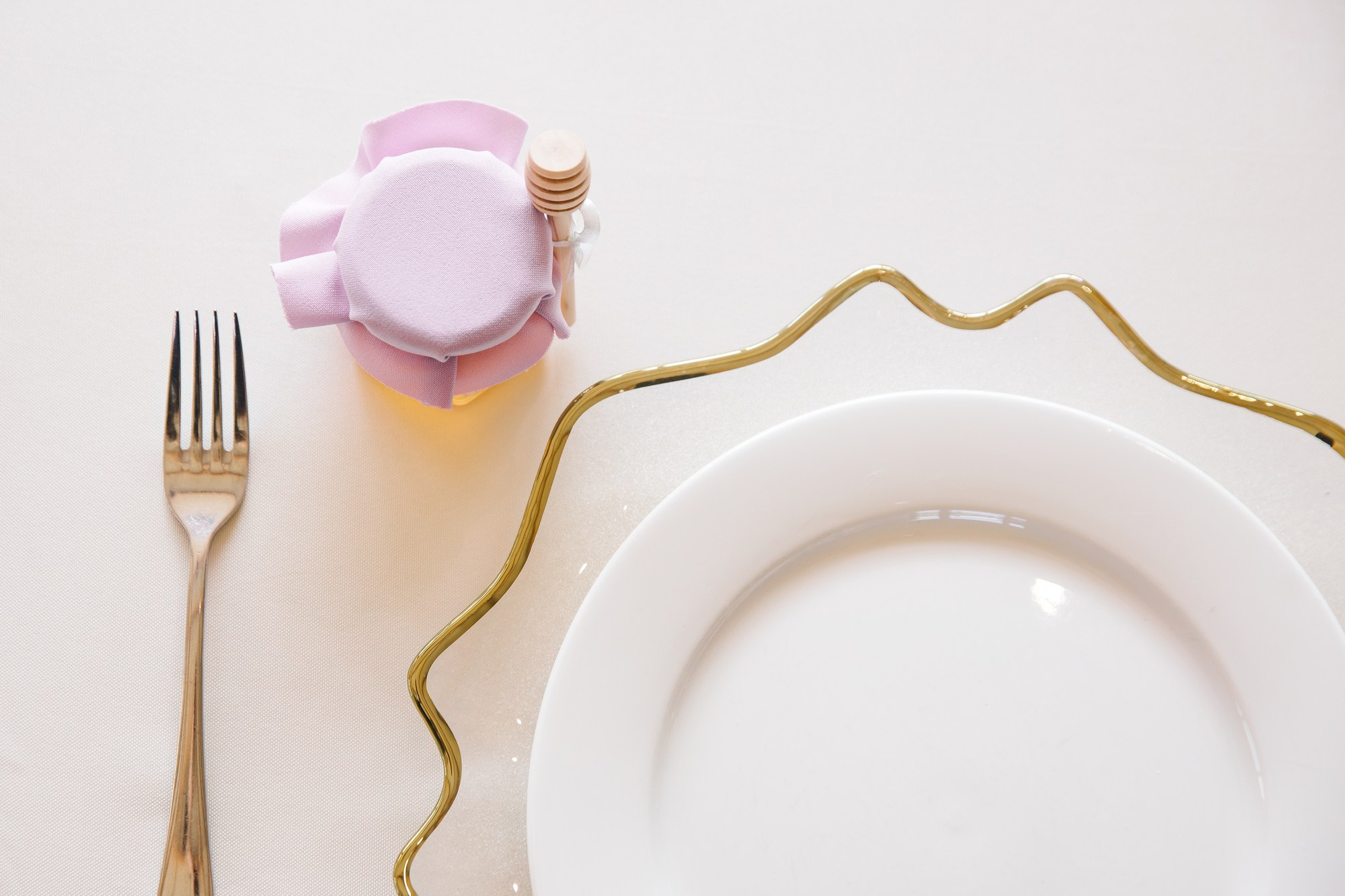 Decor and details. Любовь Чуляева — свадебный фотограф в Москве и Европе