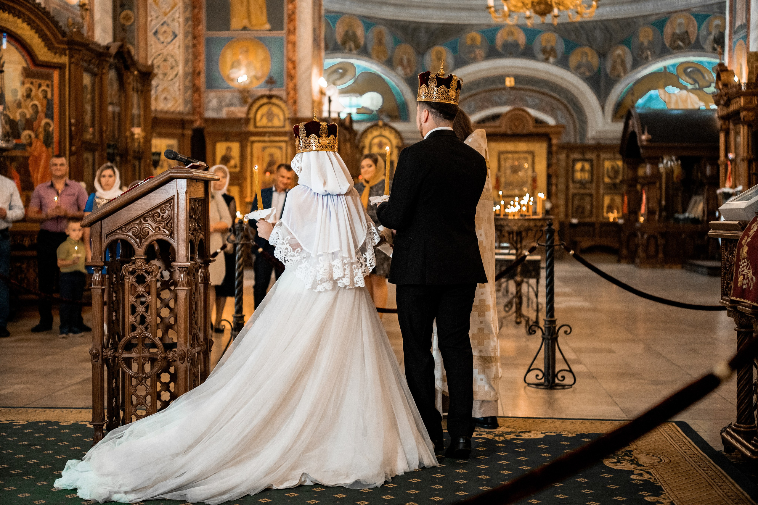 Венчание в соборе Александра Невского Нижний Новгород. Фотограф на крещение и венчание в Нижнем Новгороде.Свадебный Фотограф