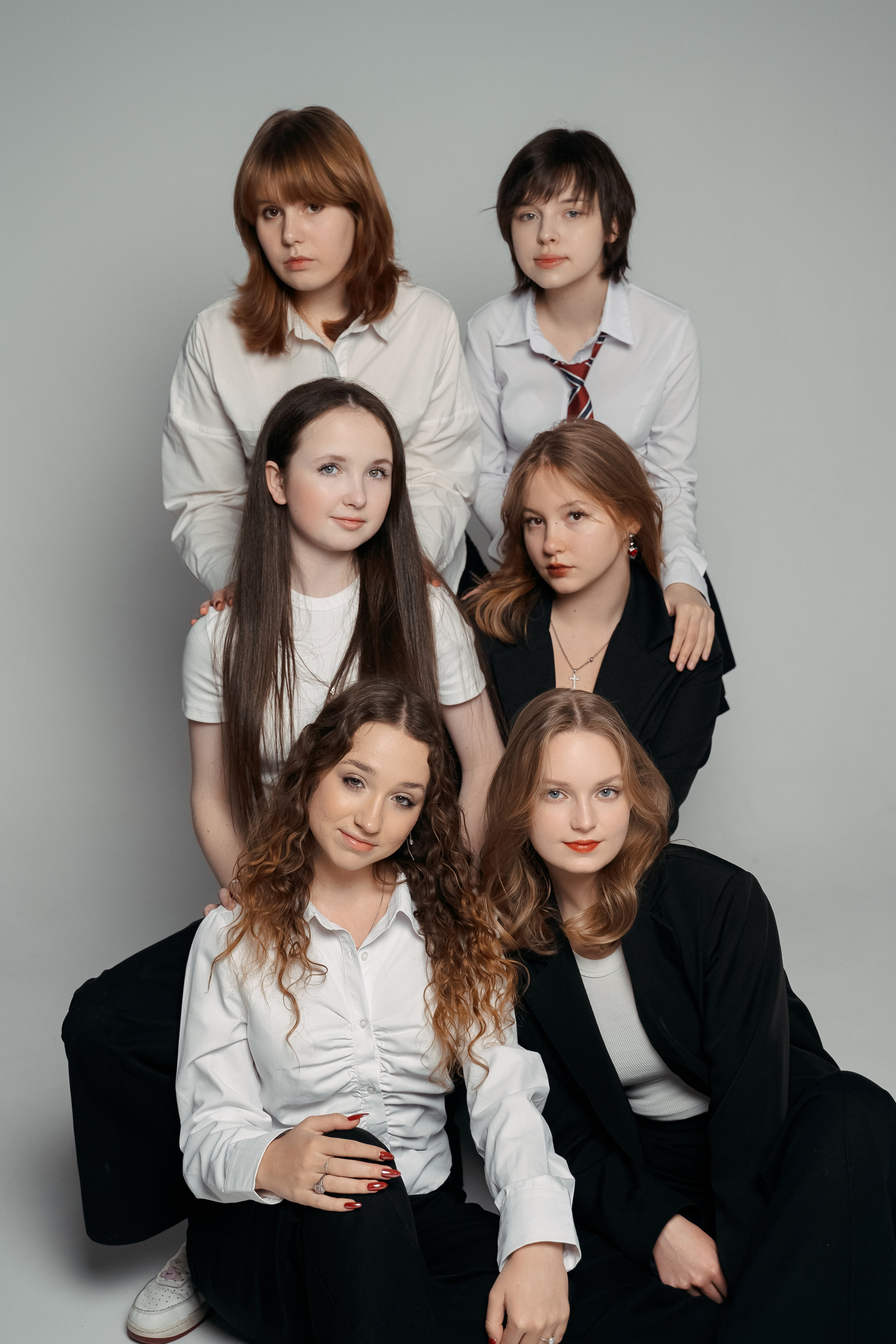 ВЫПУСКНИКИ 11 КЛАСС. МАРГАРИТА КУДРЯШОВА СВАДЕБНЫЙ И СЕМЕЙНЫЙ ФОТОГРАФ ТВЕРЬ МОСКВА