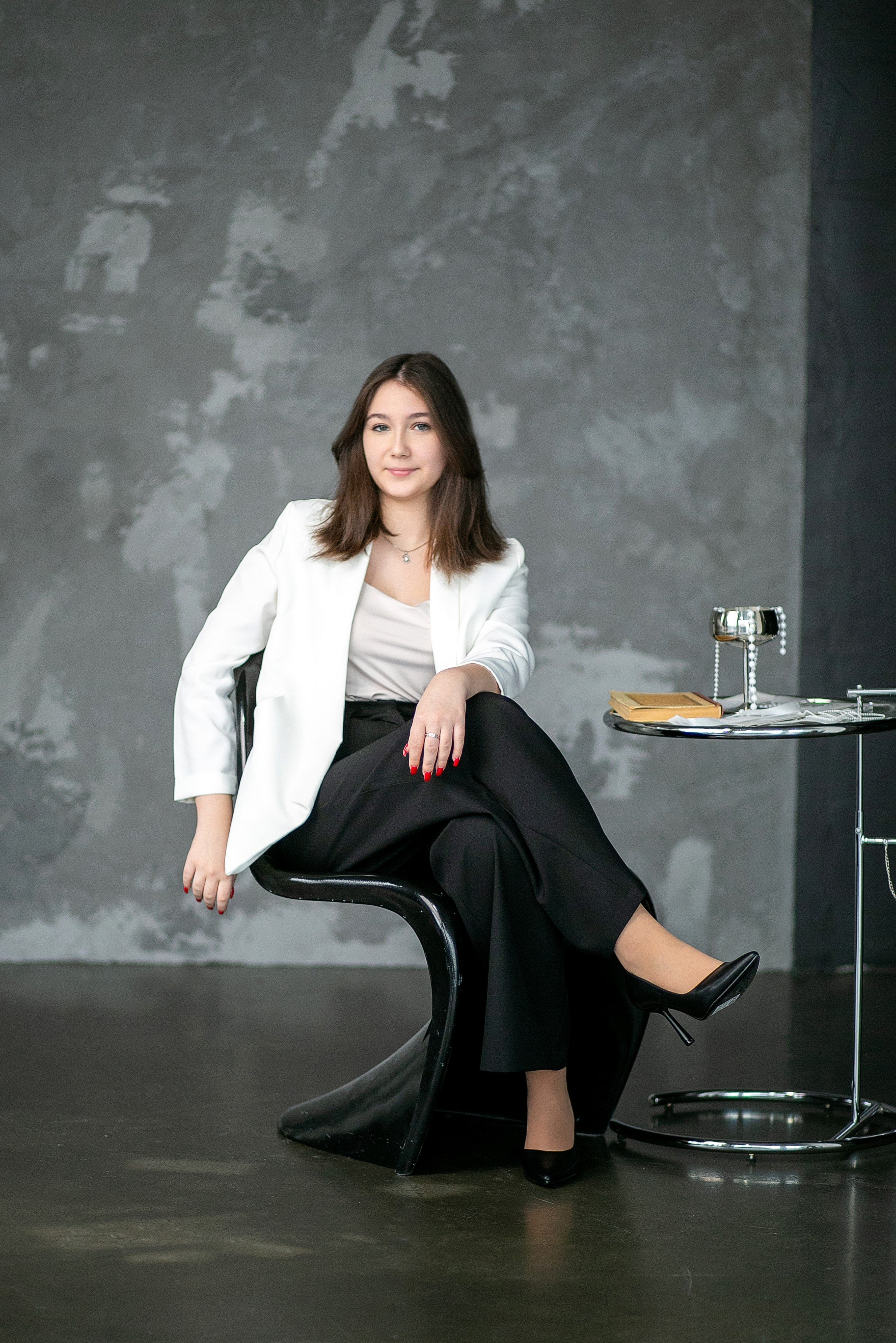 Фотостудия LOFT- зал ОКНА. Выпускные альбомы Воронеж от Веры Соколовой