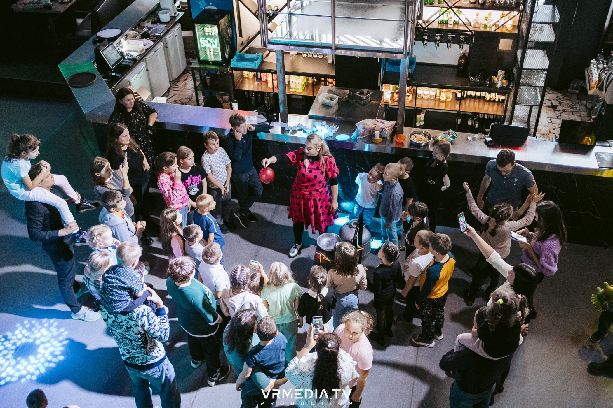 Baby time в баре «Друзья»