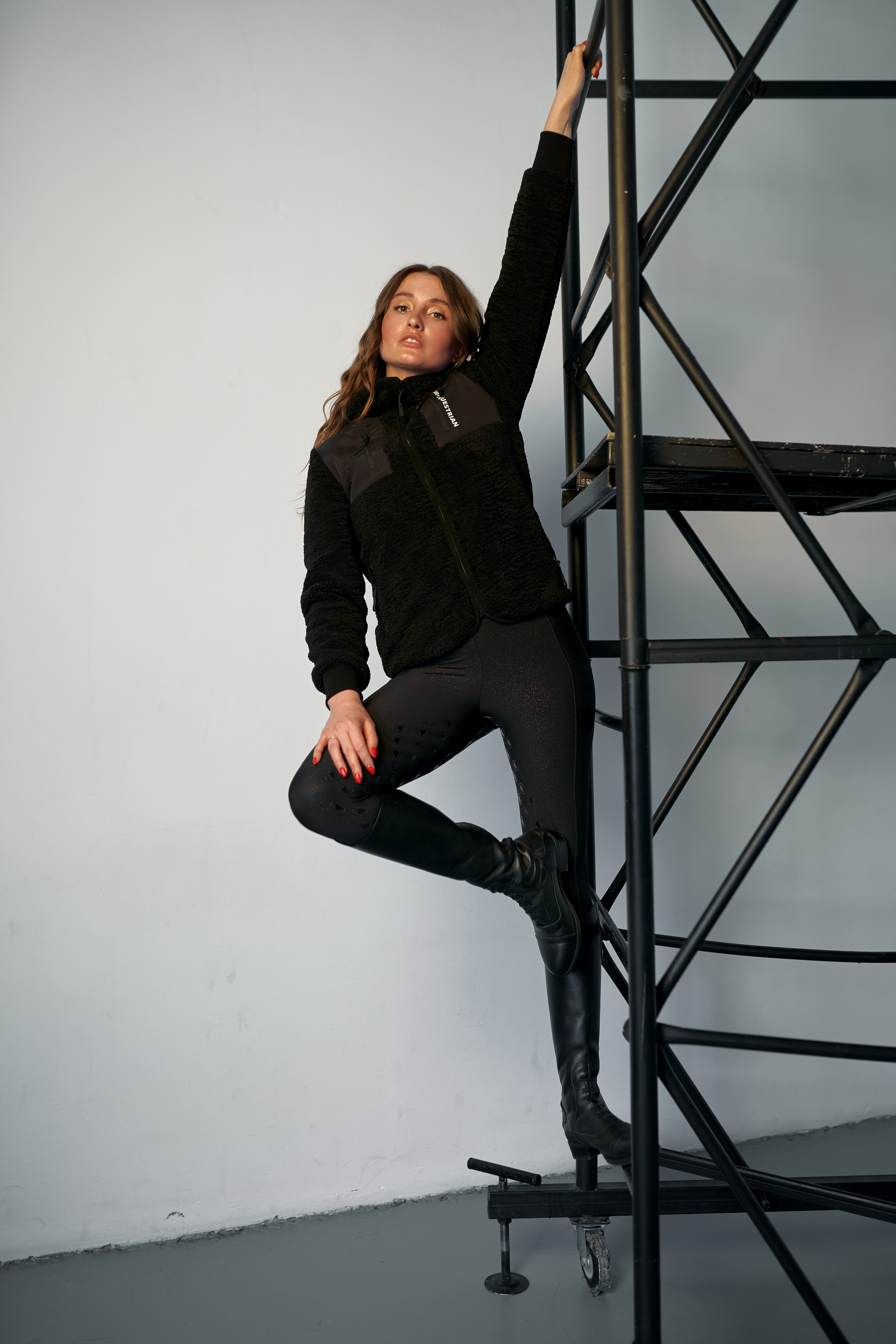 Alibi Equestrian #1. Фотосессии с лошадьми в Москве, Новосибирске